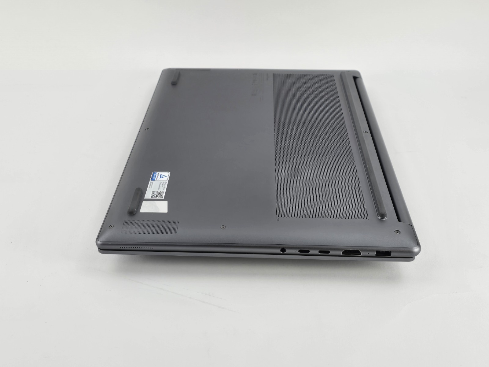 Lenovo Yoga Pro 9i 16″ 3.2K Ultra 9 185H 32GB 1TB SSD RTX 4050 – Used – READ