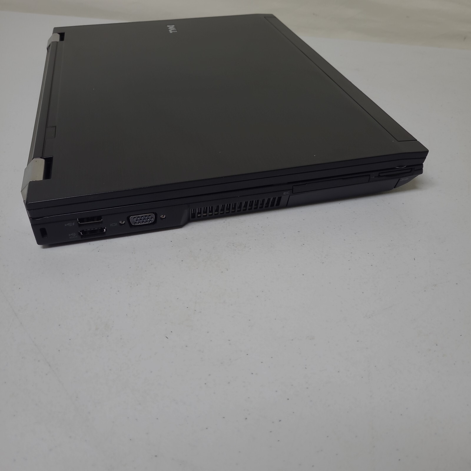 Dell Latitude E6500 Laptop P8400 2.26GHz 160GB HDD NO OS AS IS READ 15.3″ Wi-Fi