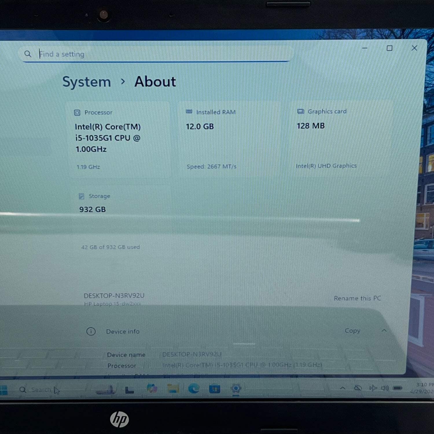HP 15-dw2025cl 15.6″ i5-1035G1 1.0GHz 12GB SDRAM 1TB HDD