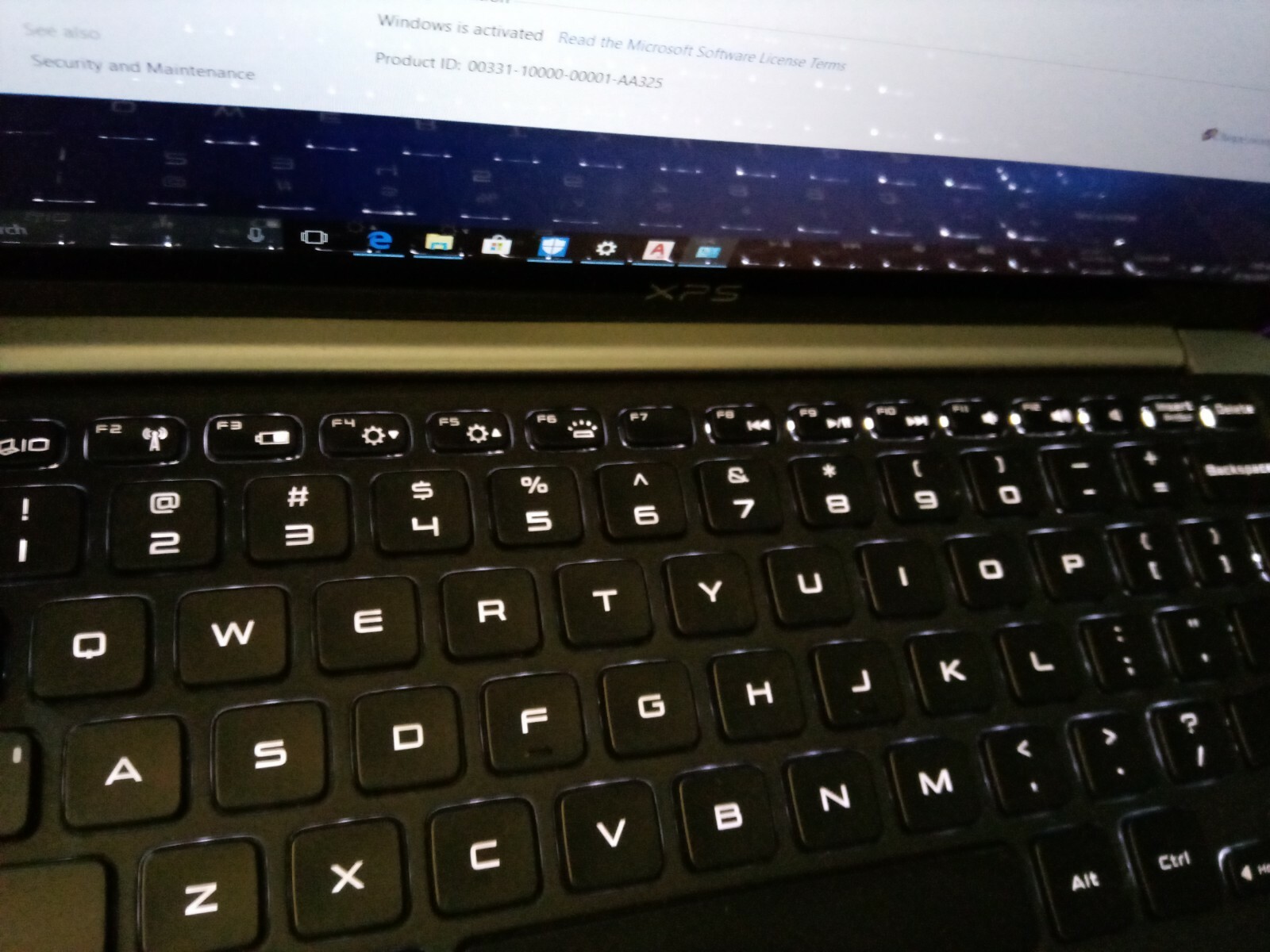 Dell XPS 13 Core i7-3537U@2.50 GHz 8GB 1920 x 1080