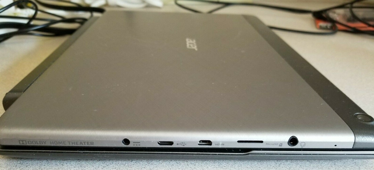 Acer Aspire Switch 11 V 11.6″ SW5-173-648Z Intel M 5Y10c 4GB RAM 128GB SSD