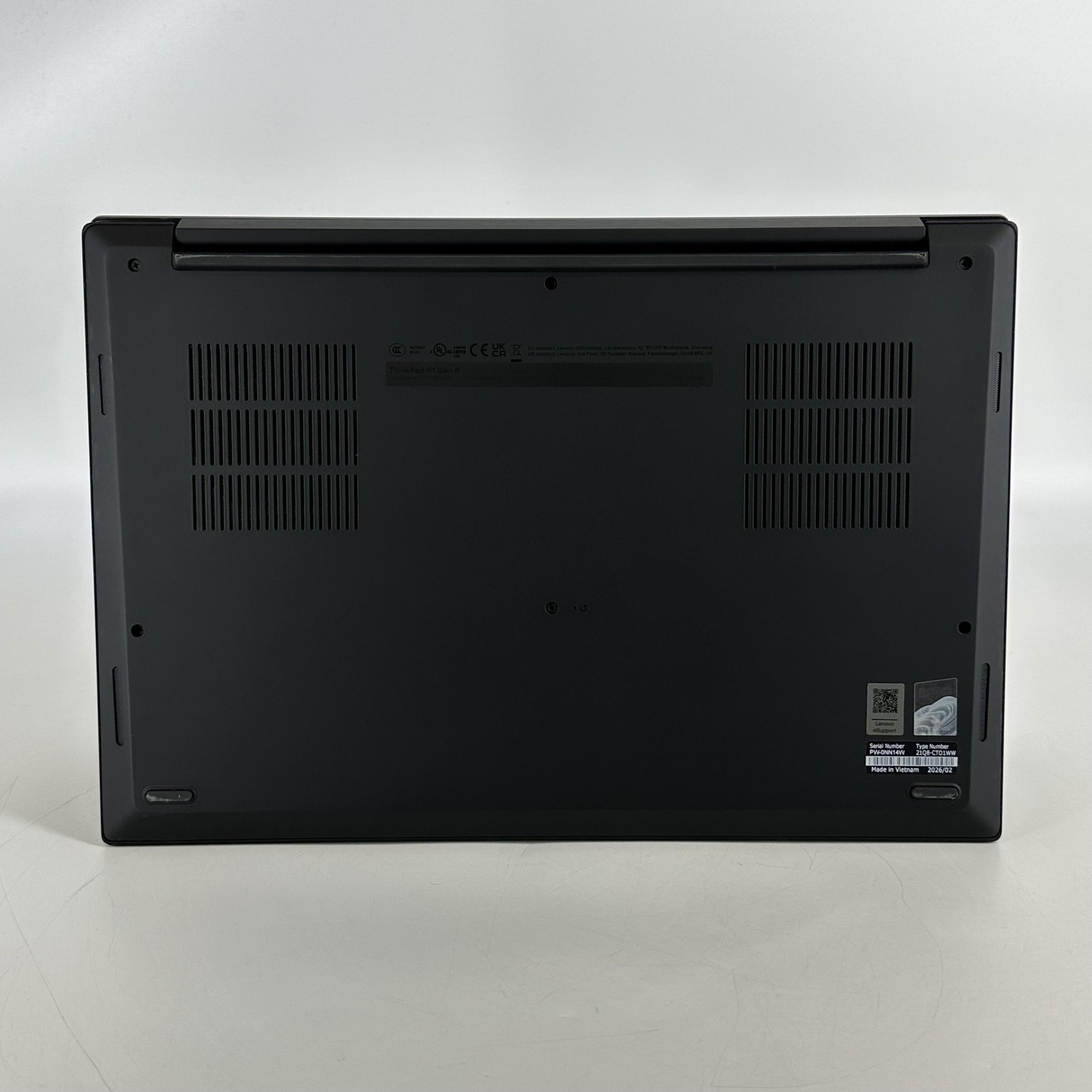 Lenovo ThinkPad P1 Gen 8 16 4K+ Ultra 9 285H 64GB 2TB RTX PRO 2000 Blackwell