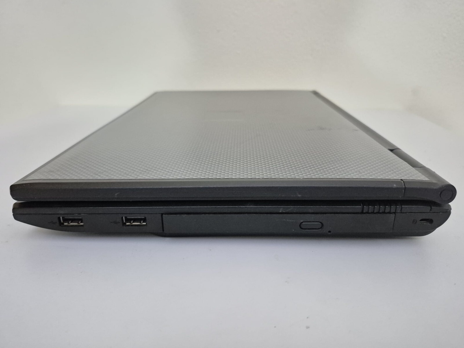 Fujitsu Siemens Laptop Amilo La1703 Cpu Amd Sempron 3500+ 2Gb For Parts
