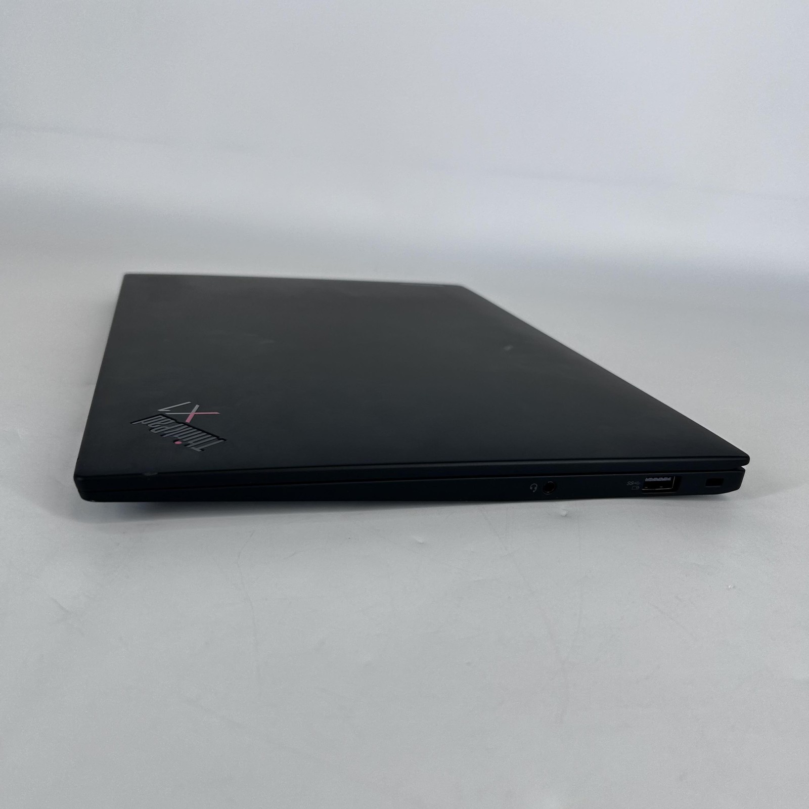 Lenovo ThinkPad X1 Carbon Gen 9 14 FHD+ 2.4GHz i5-1135G7 16GB 256GB BAD BATTERY