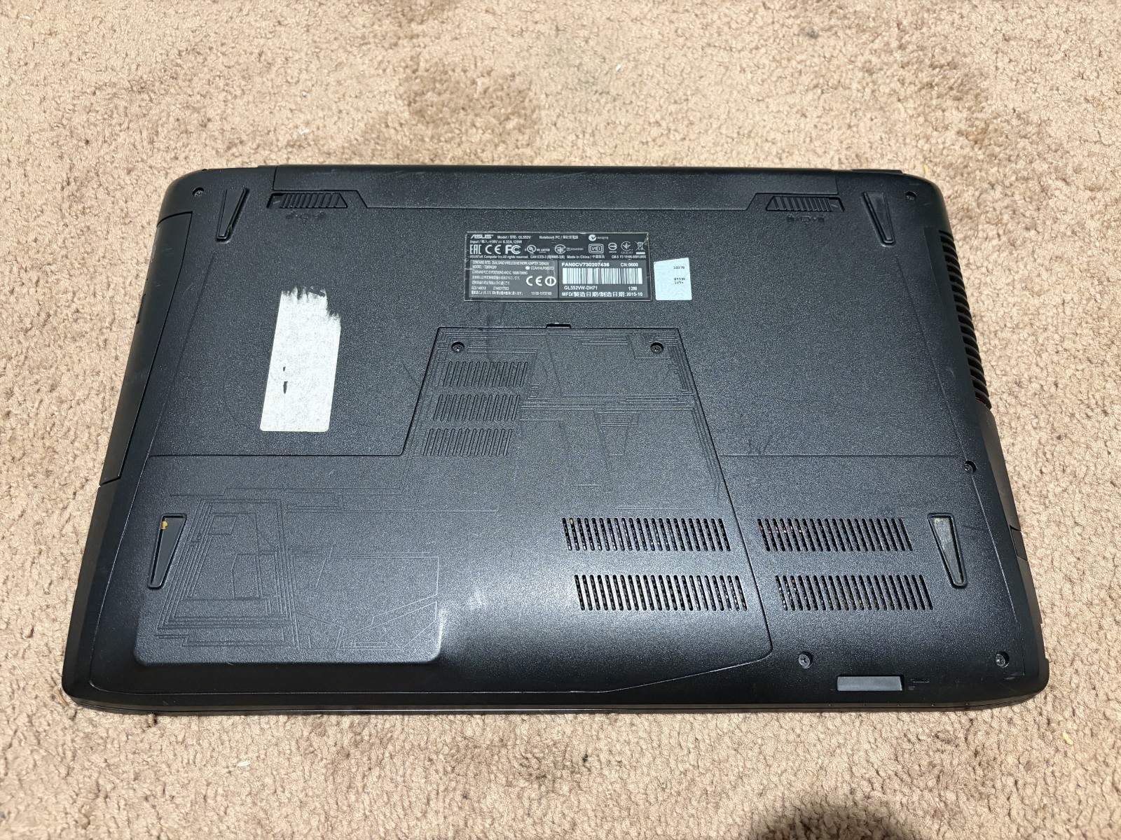 ASUS ROG GL552VW Core i7-6700 16GB 250GB SSD NVIDIA GTX 960M 15.6″ Gaming Laptop