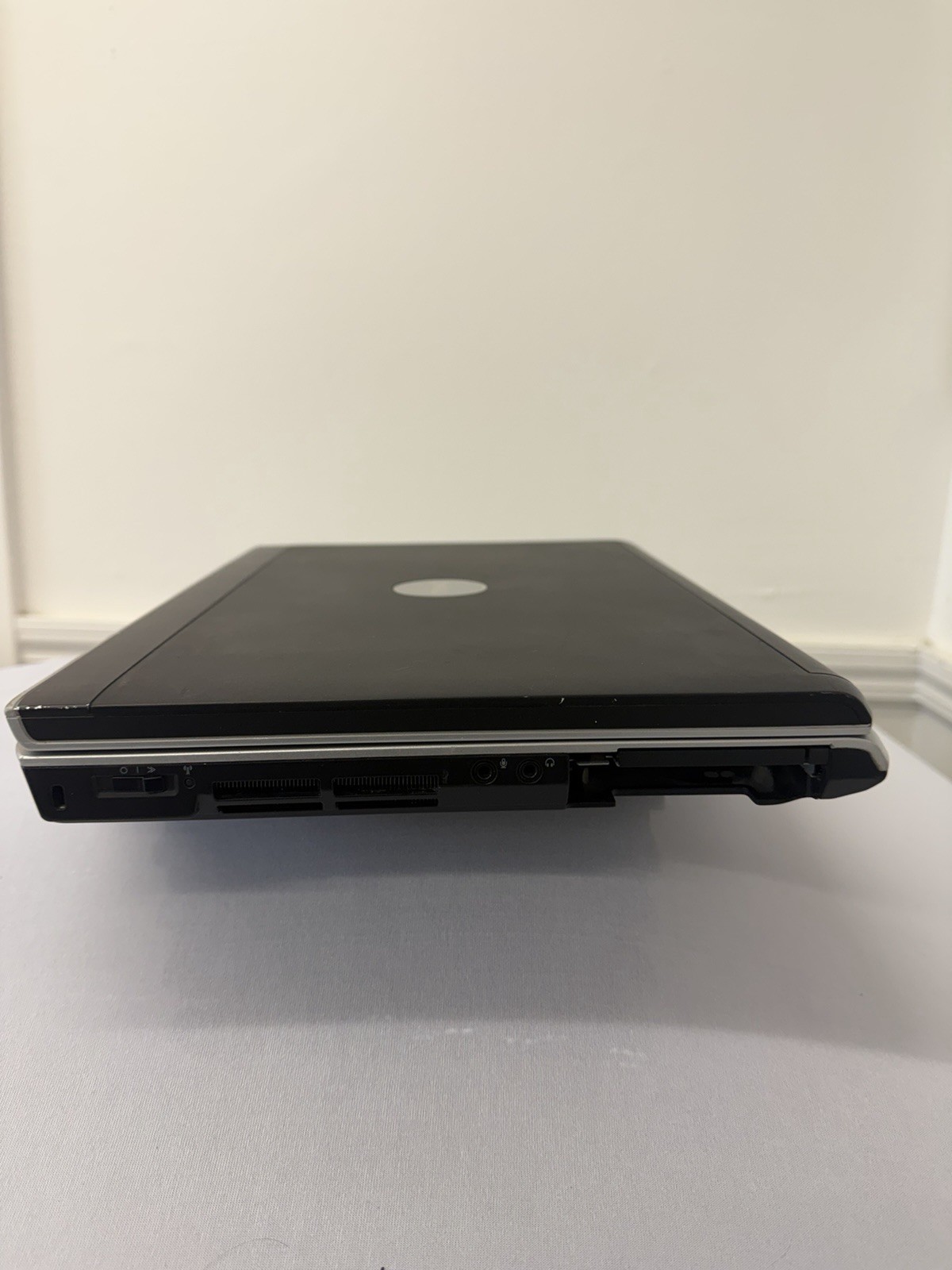 Dell Inspiron 1520 Laptop – Good Screen – Intel Duo 06FD – Read Desc