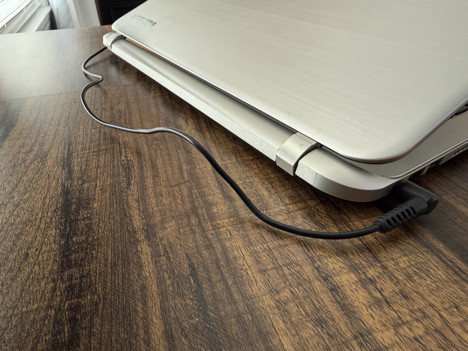Toshiba Satellite S55-B5280 Laptop, intel i7 processor, harmon/kardon speakers