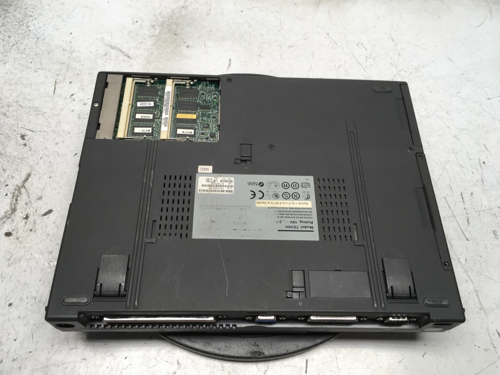 Digital HiNote VP TS30H Intel Pentium 233MHz 15 MB NO HDD