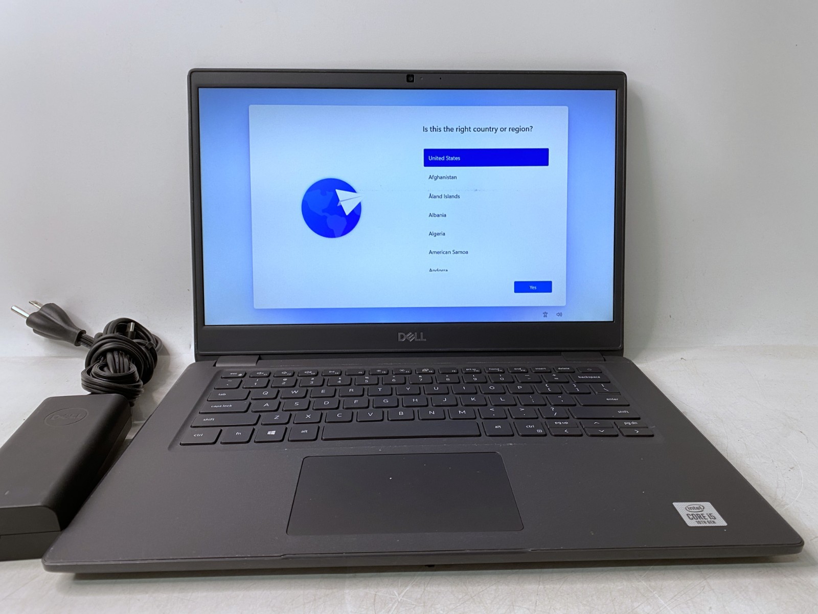Dell Latitude 3410 14″ i5-10210U 8GB DDR4 256GB SSD Win11Pro – Scratched