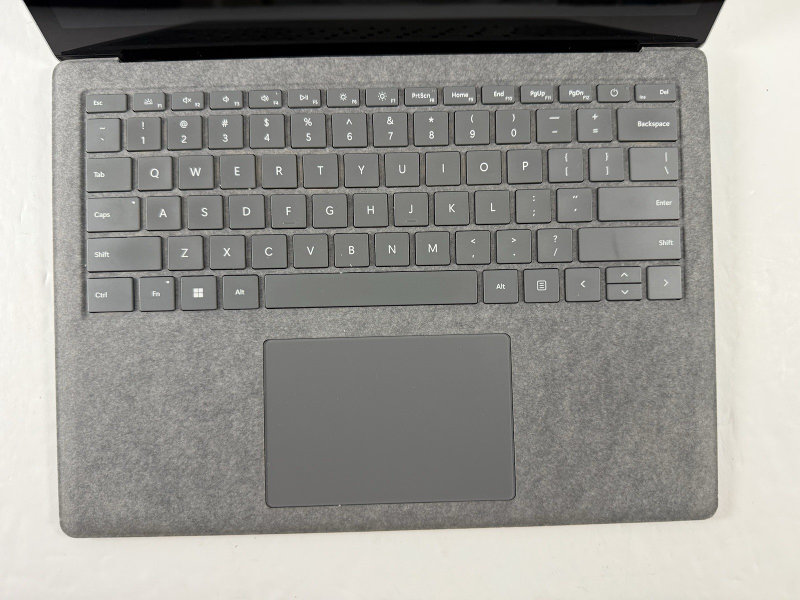 Microsoft Surface Laptop 5 13.5” 1950 Intel Core i7-1265U 16GB RAM 512GB NVME