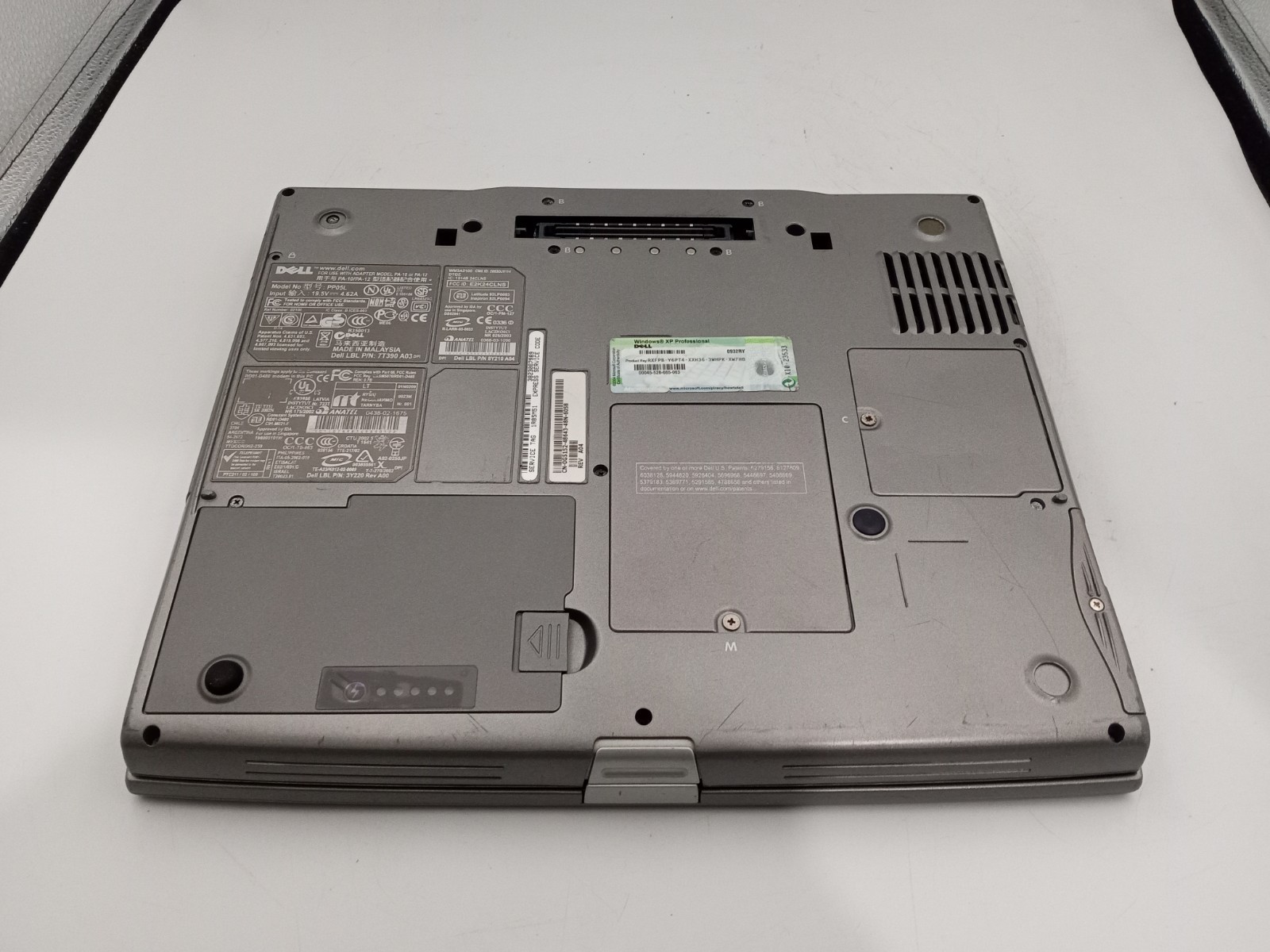 Dell Latitude D600 Laptop Intel Pentium M 1GB RAM 30GB HDD XP RS232 – READ -RR
