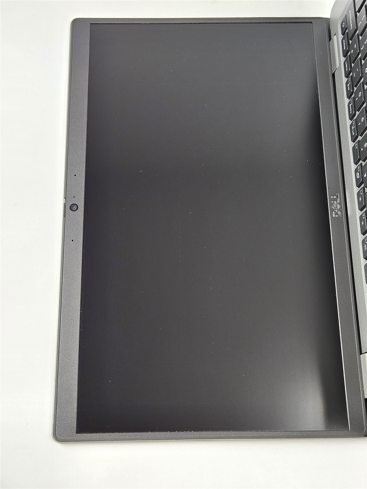 Dell Latitude 5431 Intel i7-1270P 2.2GHz 16GB 256GB SSD 14″ business laptop