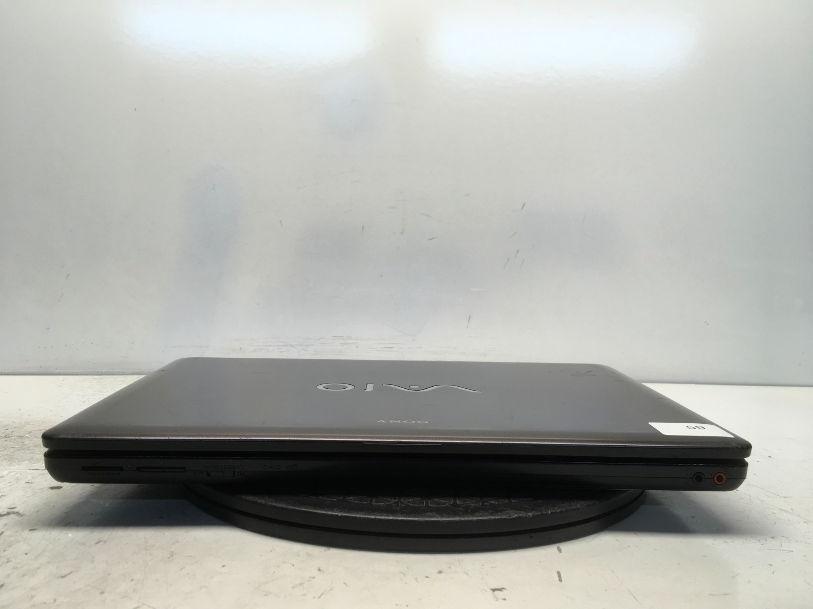 Sony Vaio VPCEB47GM Intel Core i5-480M 2.66GHz 4 GB NO HDD No Batt