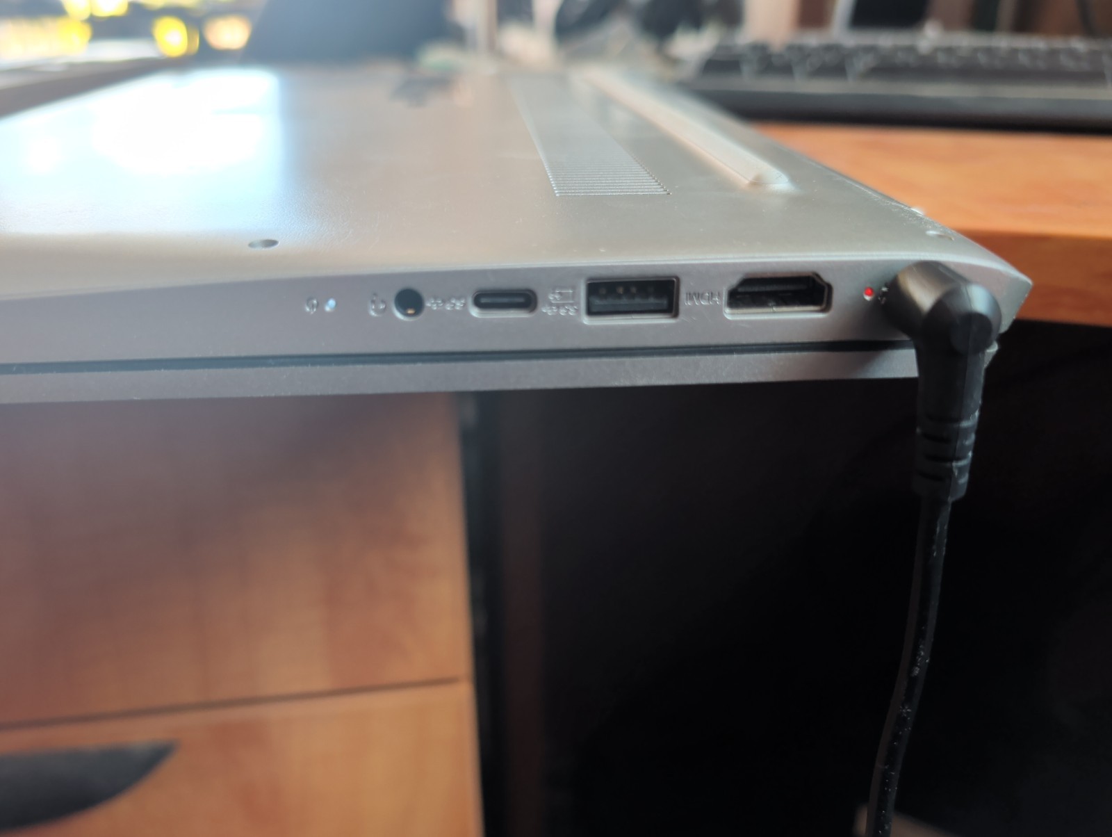 Lenovo IdeaPad 330s 15-IKB i3-8130U, 6GB, 1 TB HDD, Win 11 Home, W/ Charger