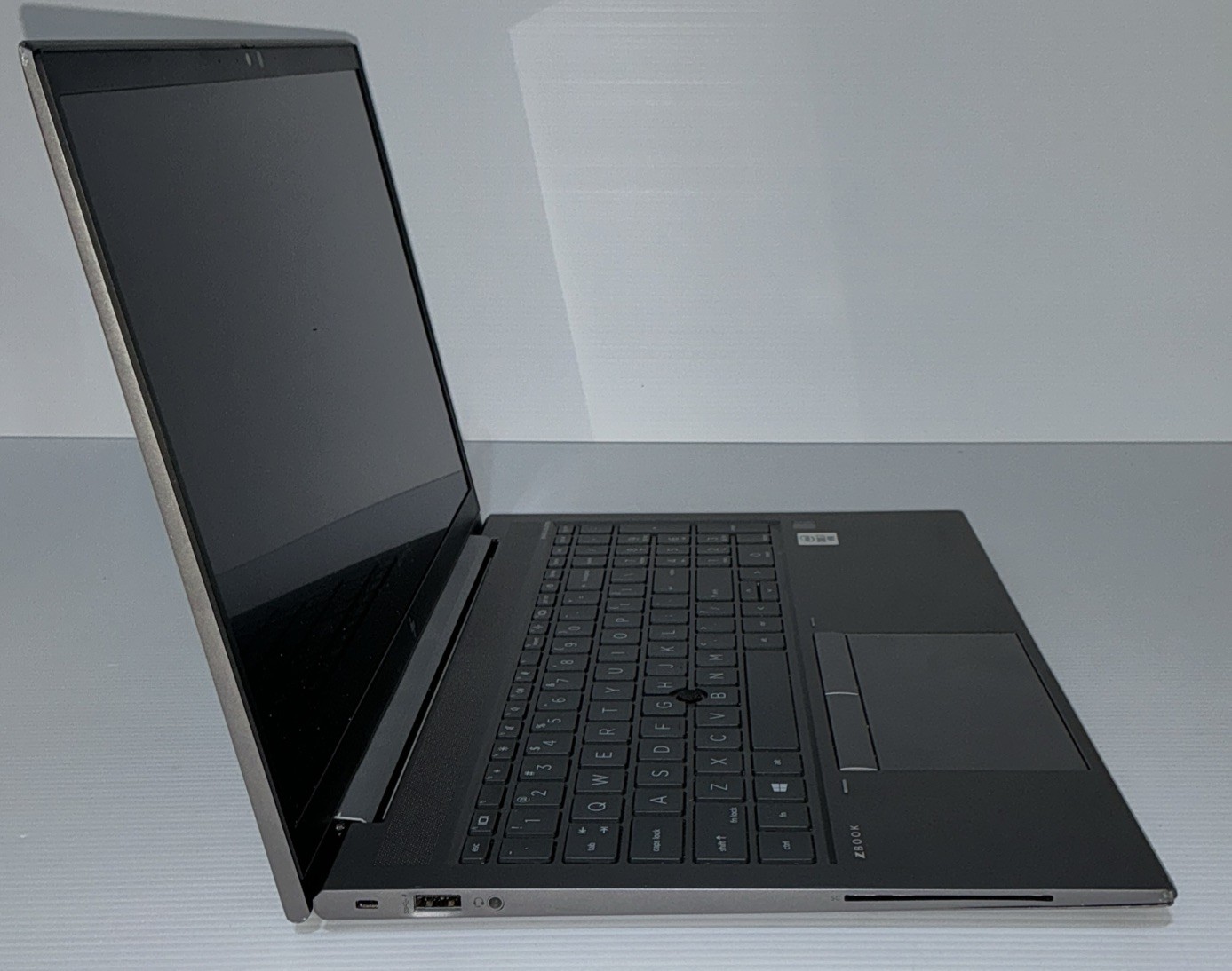 HP ZBook Firefly 15 G7 Laptop i7-10610U@1.80ghz 8GB 240GB M.2 SSD