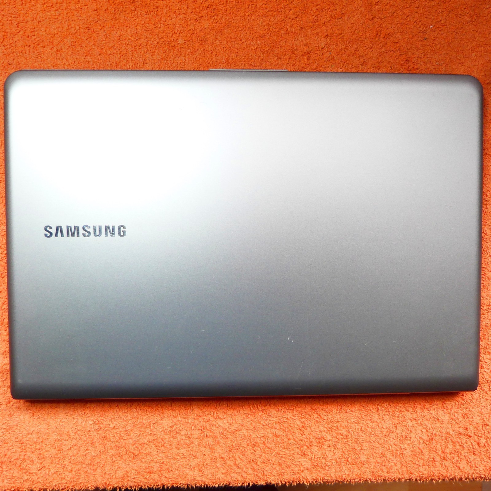 XL LOT Samsung 535U Business 13″ METAL ULTRA Netbook Windows 11 SSD 8GB RAM