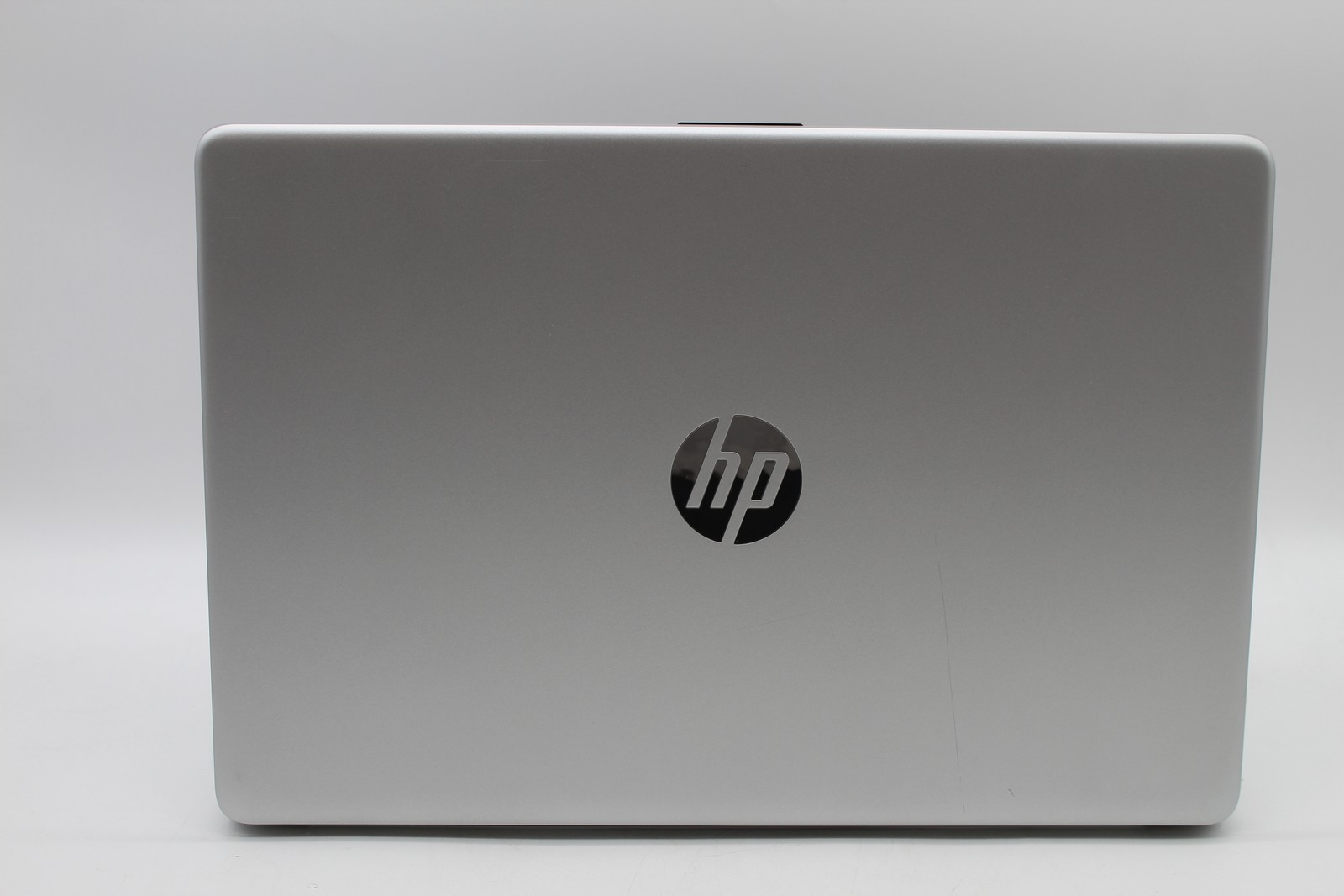 HP 15-dy2045nr 15.6” i5-1135G7 8GB 256GB SSD Win10 Silver Laptop PC1744289