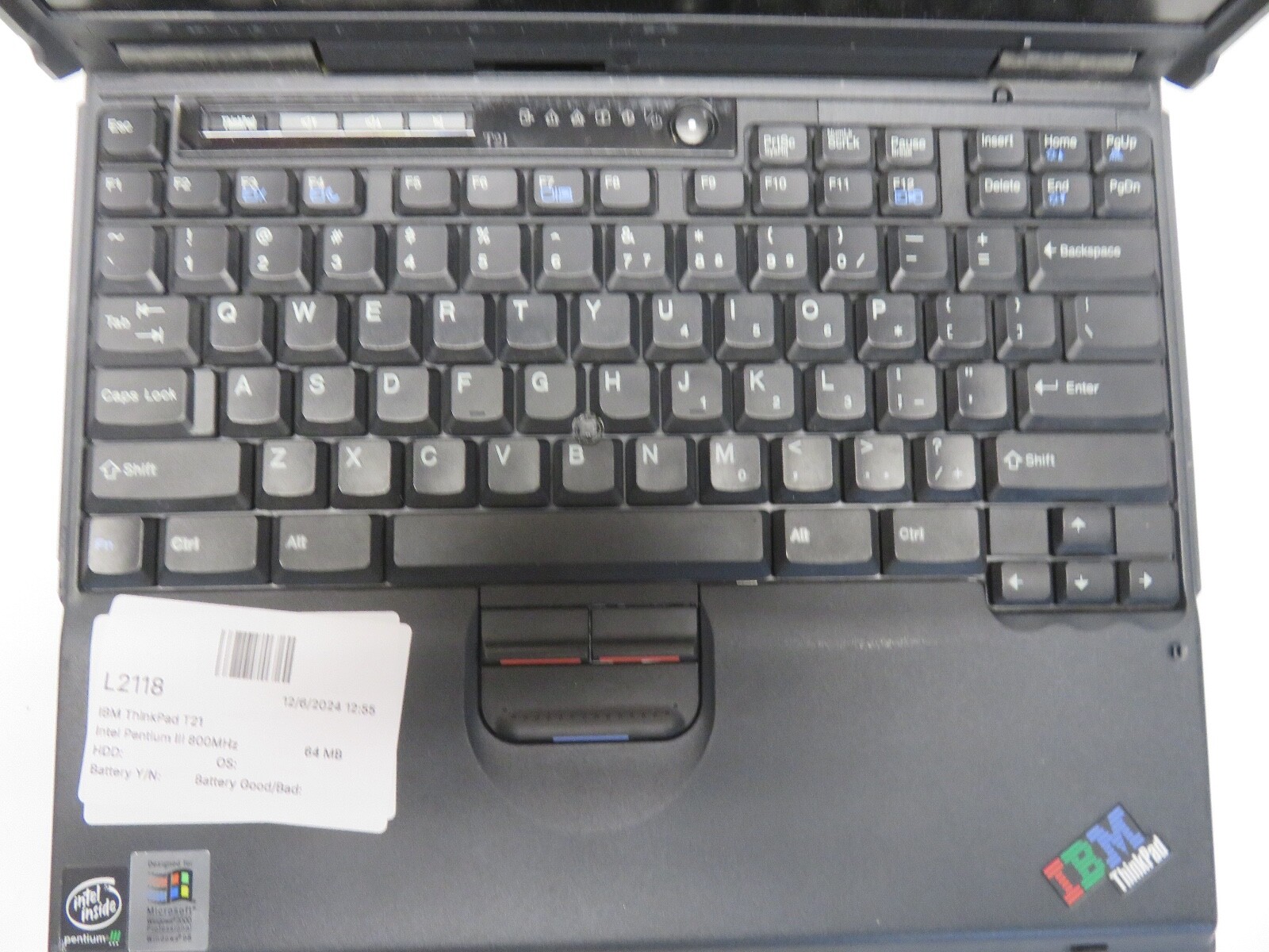 IBM ThinkPad T21 Intel Pentium III 800MHz 64 MB NO HDD No Batt