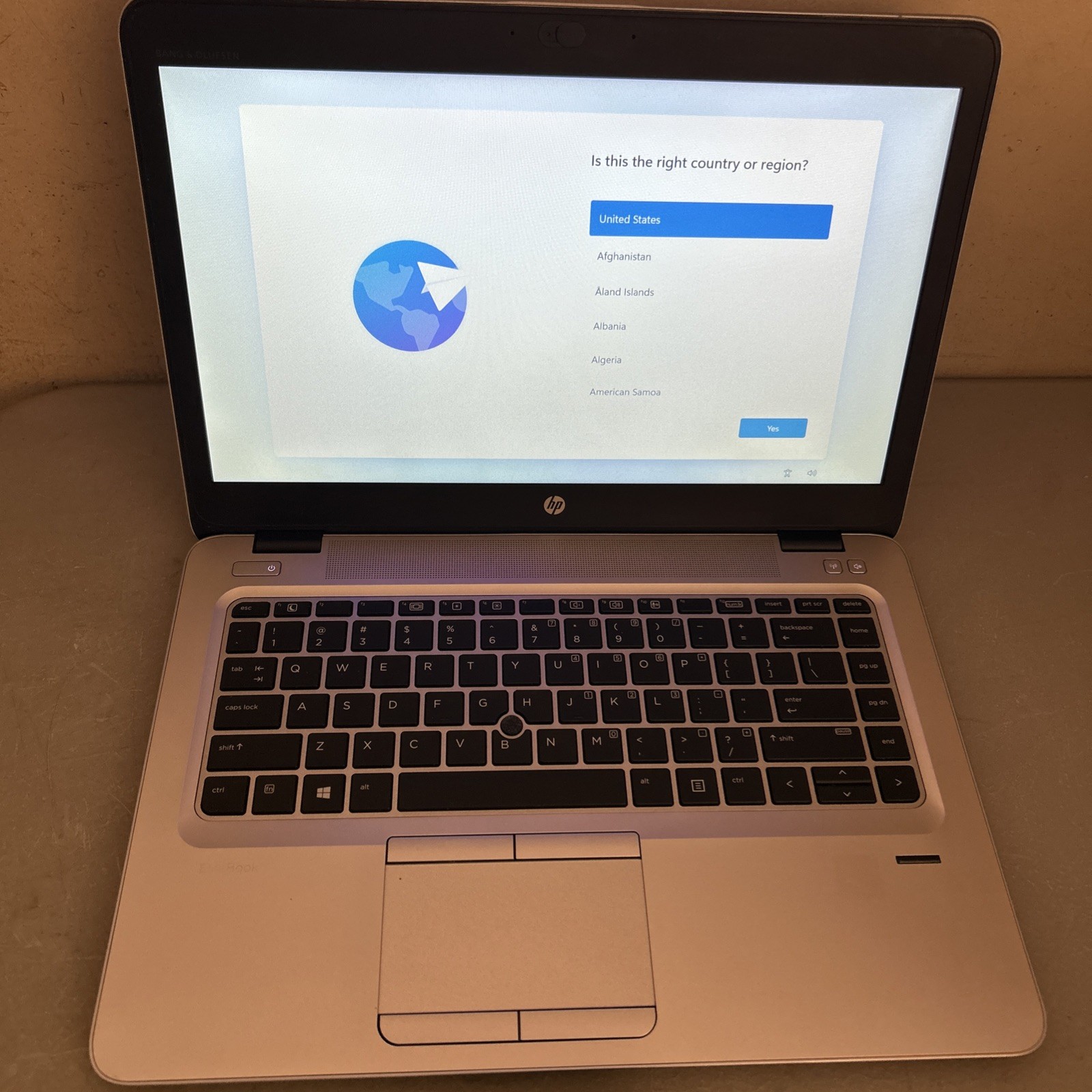 HP EliteBook 840 G4 14″ Core i5 8GB RAM, 256 GB SSD Window 11
