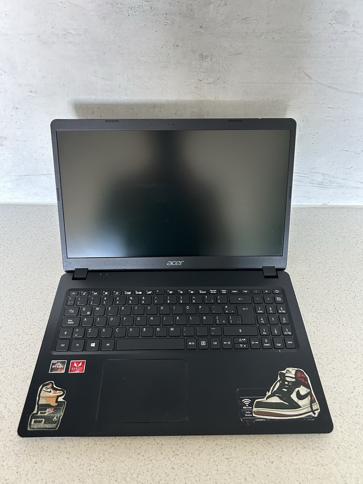 Acer Aspire 3 Laptop – Ryzen 7, 16GB RAM, 237GB SSD + 1TB External HDD