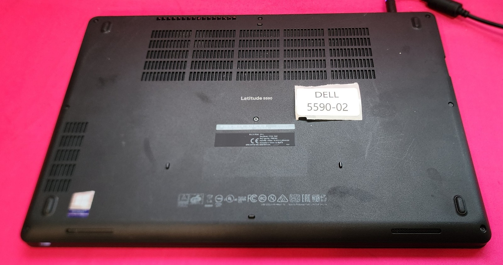 Dell Latitude 5590 i5 CPU 16GB RAM 128GB SSD Win 11 Pro Pwr Adapter