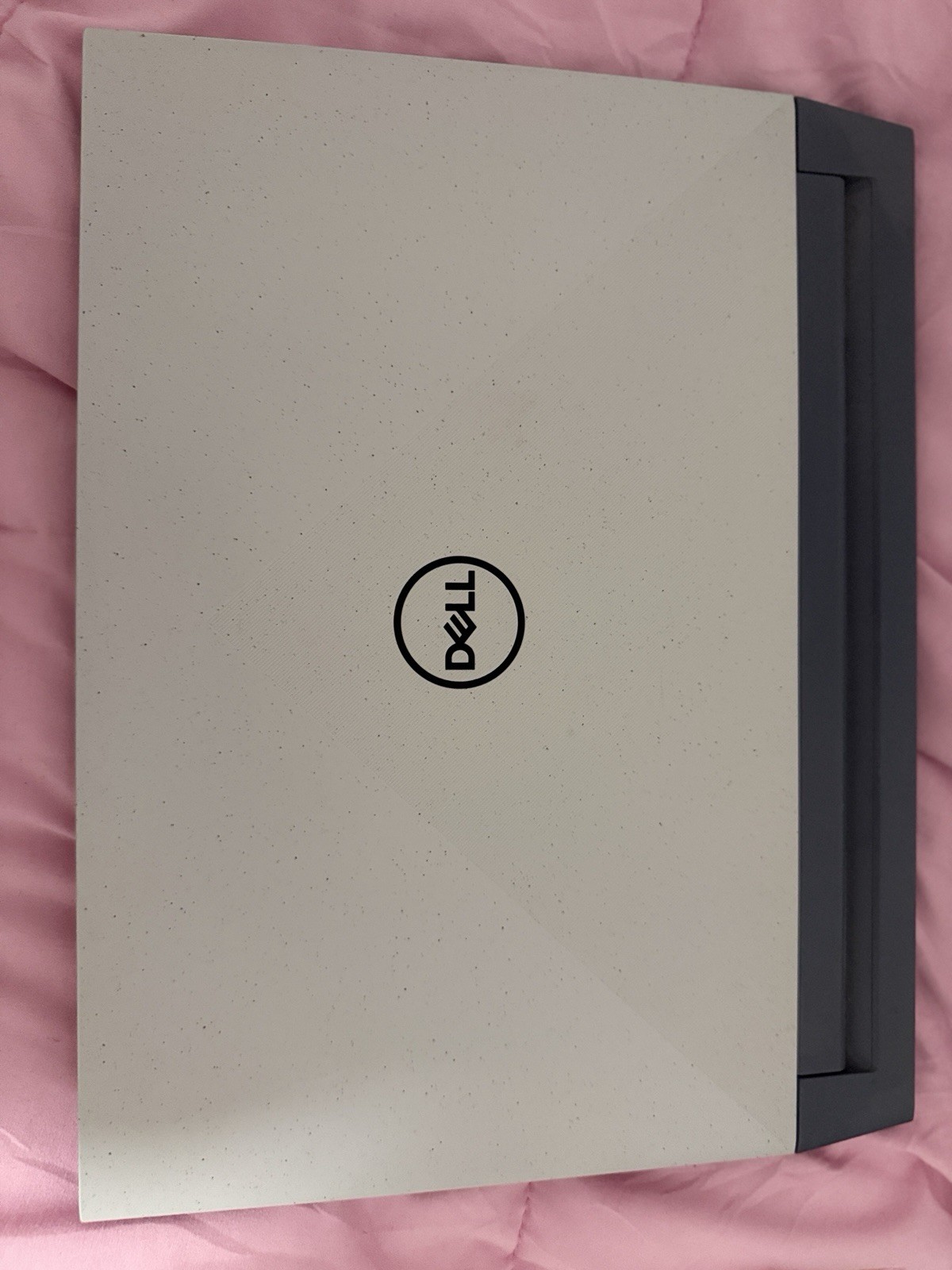 (SLIGHTLY USED)Dell G15 Gaming Laptop W/AMD Ryzen 7 AND NVIDIA GeForce RTX 3050