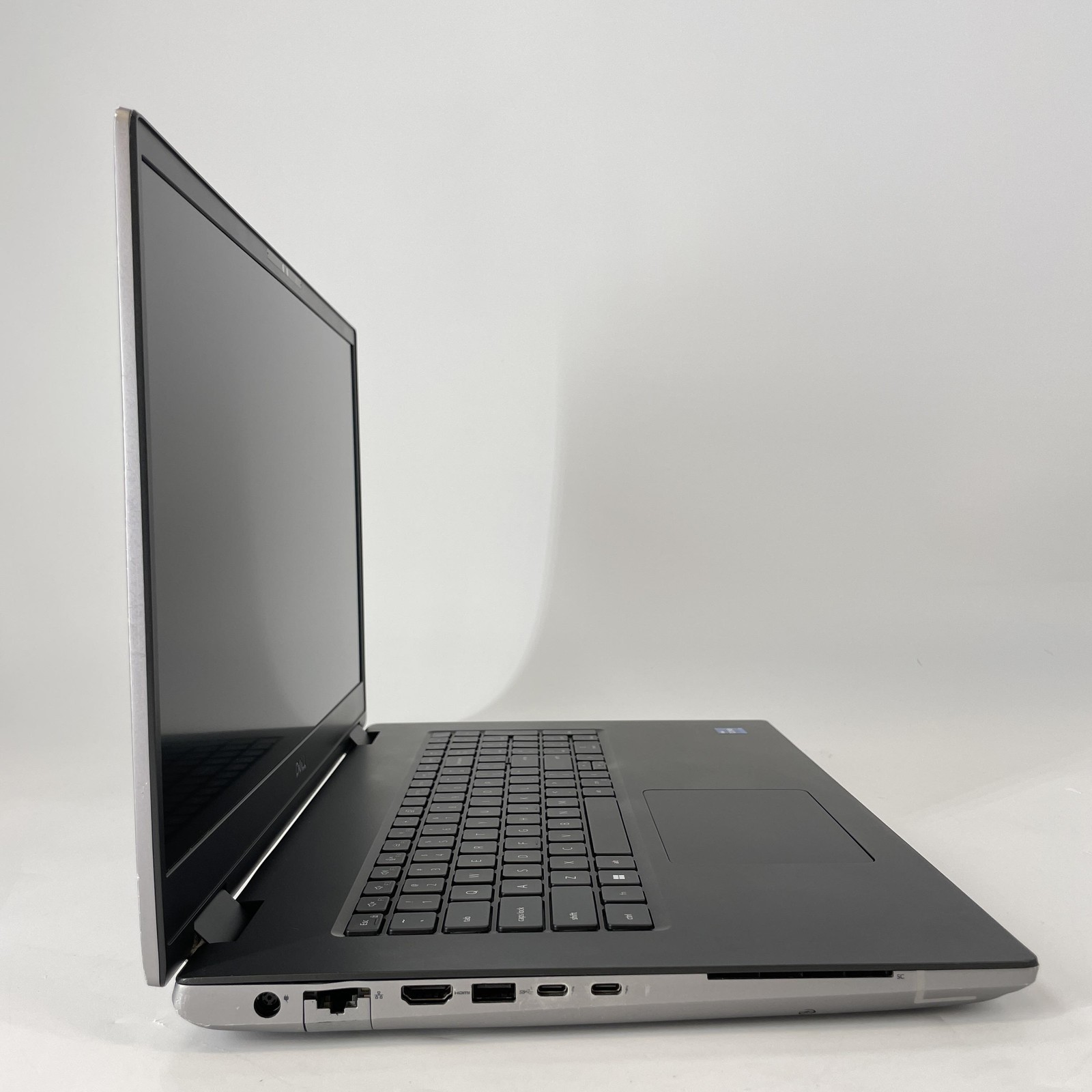 Dell Precision 7770 17.3 2022 Gray 4K 2.1 GHz i7-12850HX 64GB 1TB SSD RTX A1000