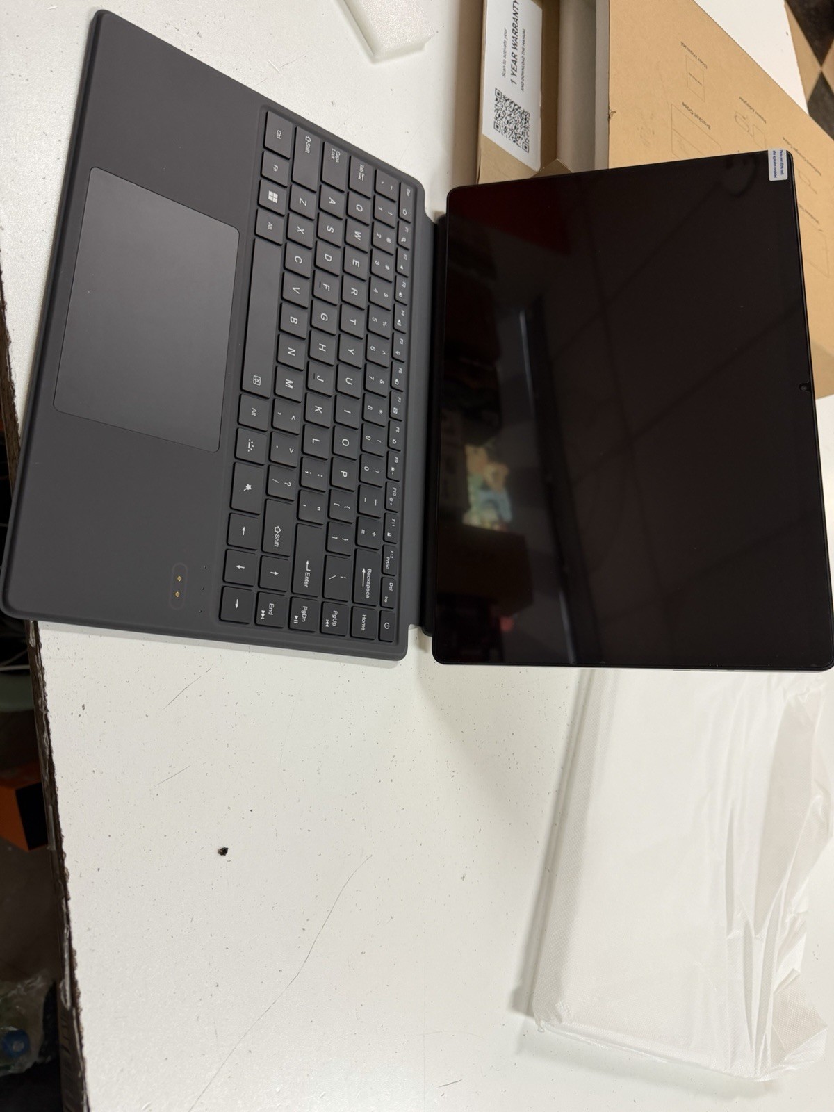 Ami 2-in-1 14″ Touch Intel N100 16GB 512GB SSD Win11 Gray 1920×1200