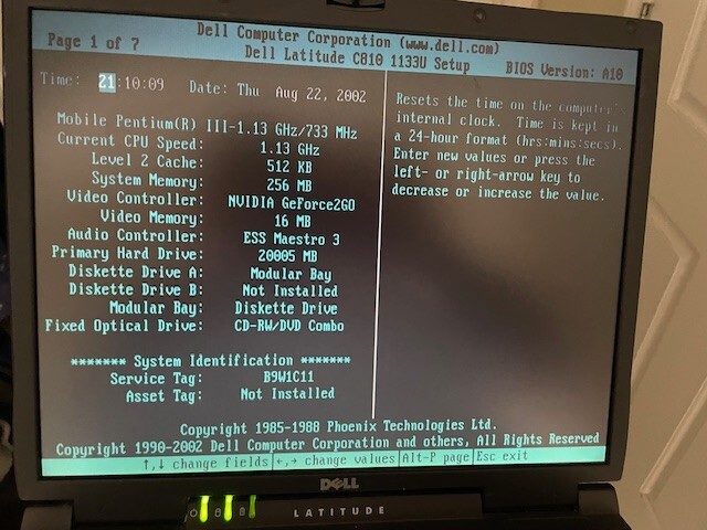 Vintage Dell Latitude C810 Laptop Windows XP DVD/Floppy Serial PORT WORKING