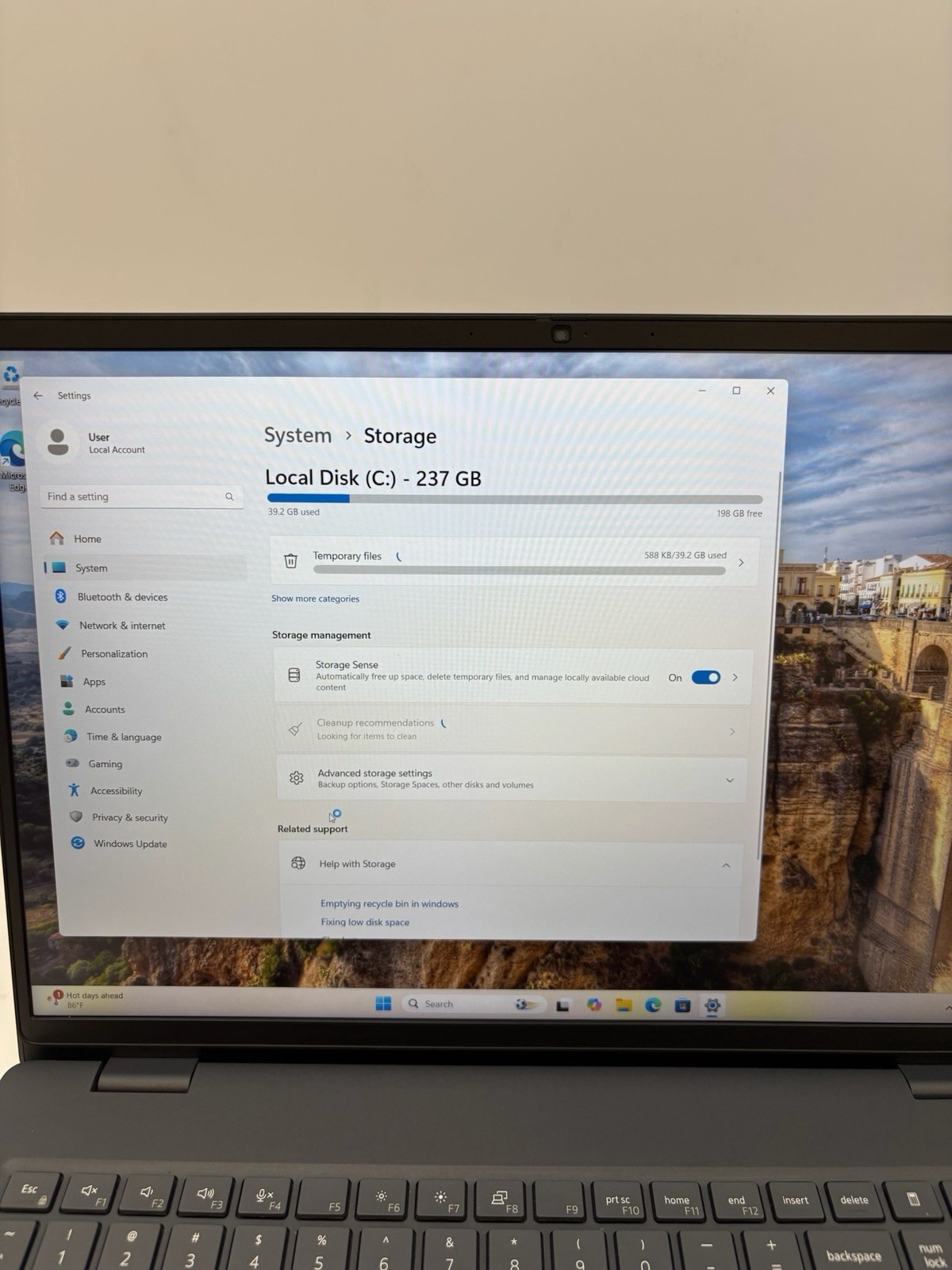 Dell Pro 16 PC16250 16″ 256 GB SSD 8 GB RAM Intel Core 3 100U Windows 11 Pro