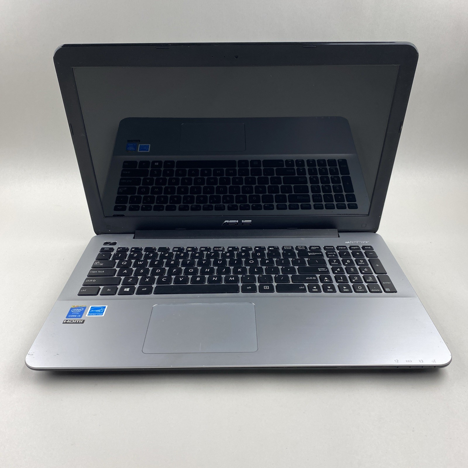 ASUS X555L Intel Core i3-5020U 2.20GHz 4GB RAM 15.6″ No Battery No HDD No OS