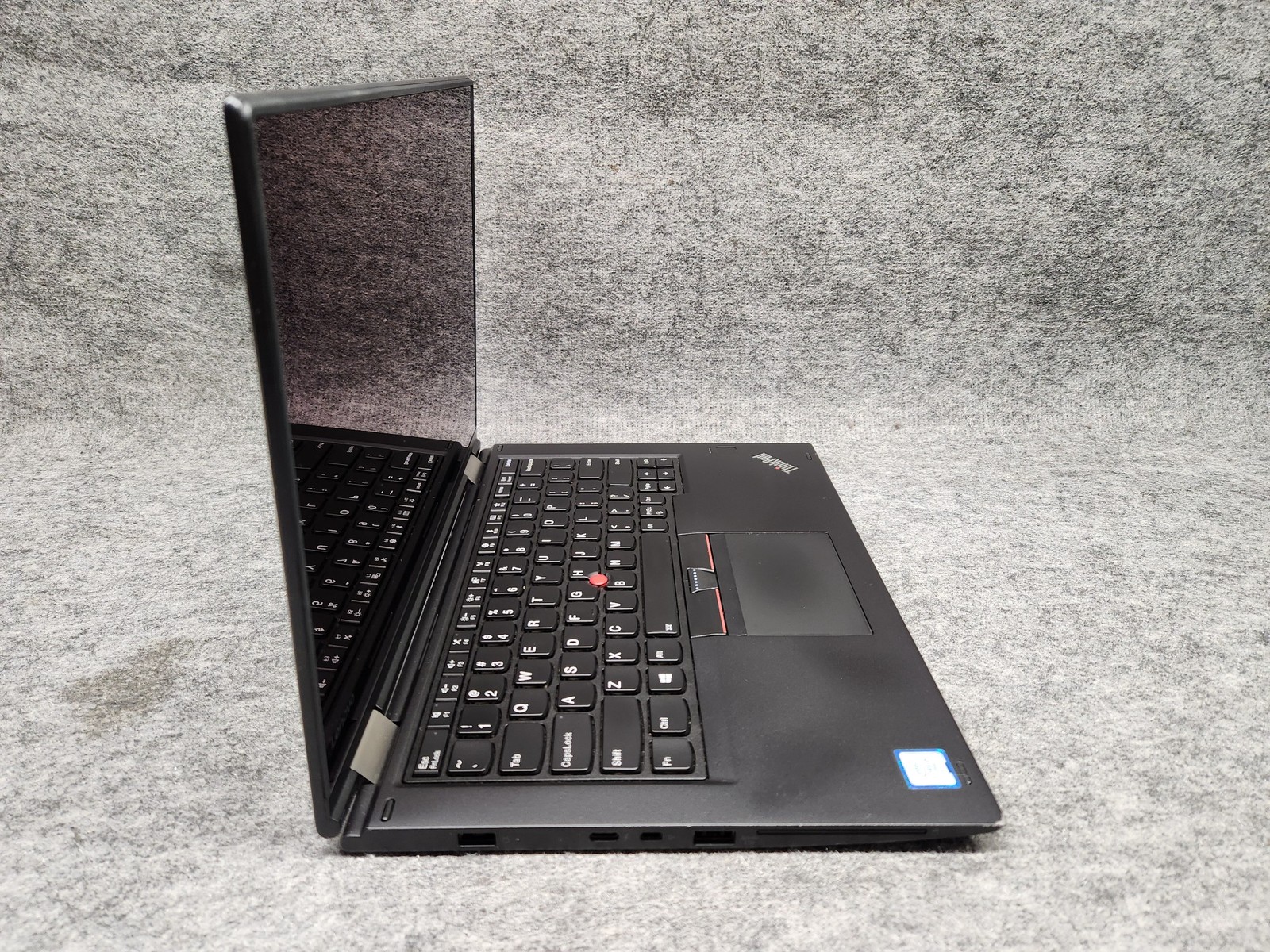 Lenovo ThinkPad Yoga 370 13.3″ Laptop Intel Core i5-7300U 2.6GHz 8GB RAM 128GB