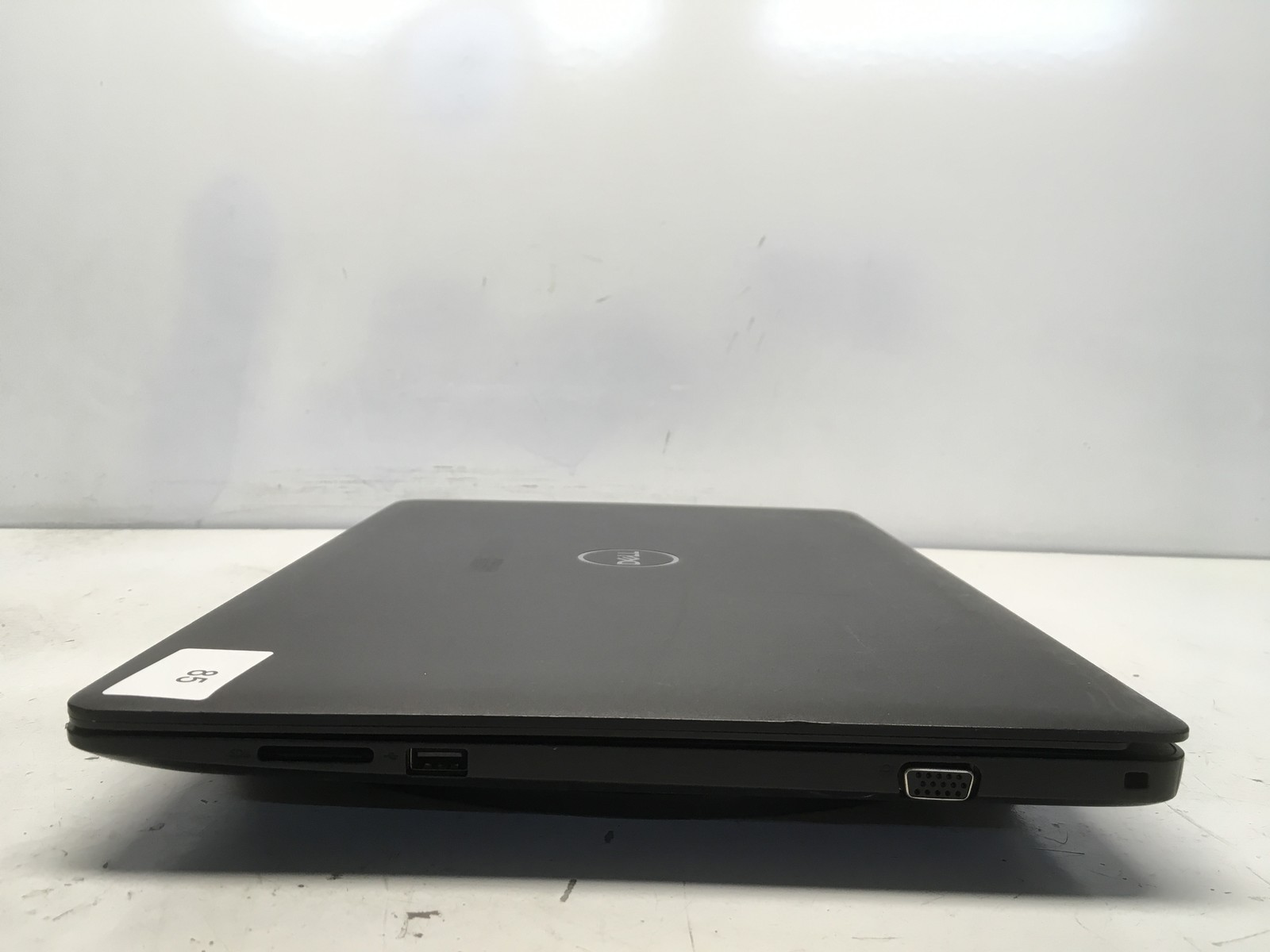 Dell Latitude 3590 Intel i3-7020U 2.3GHz 8 GB NO HDD No Batt