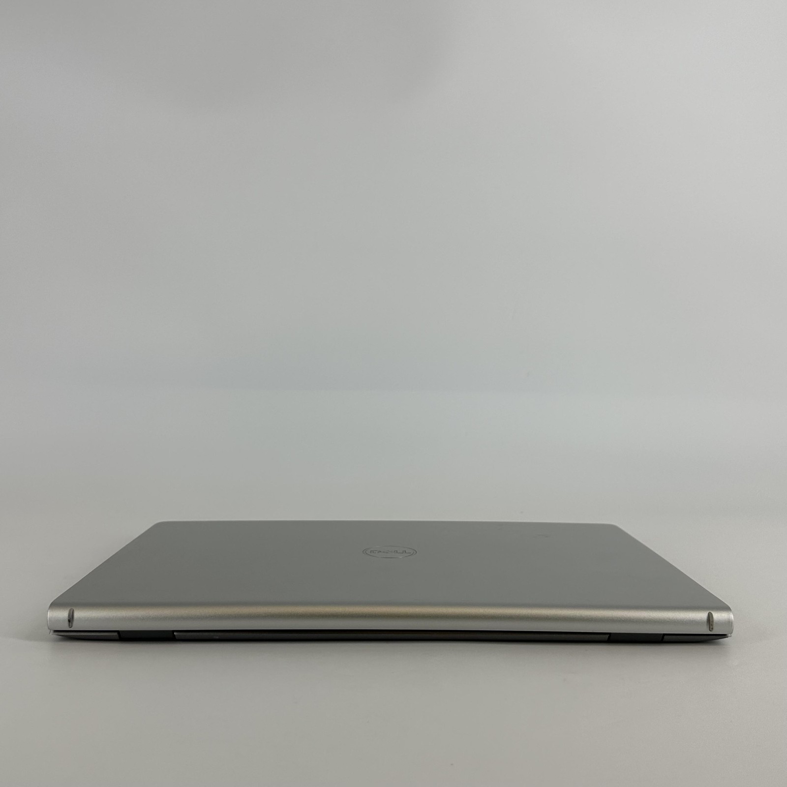 Dell Inspiron 5410 14 FHD i3-1125G4 2.00GHz 8GB 256GB SSD Water Damaged Screen