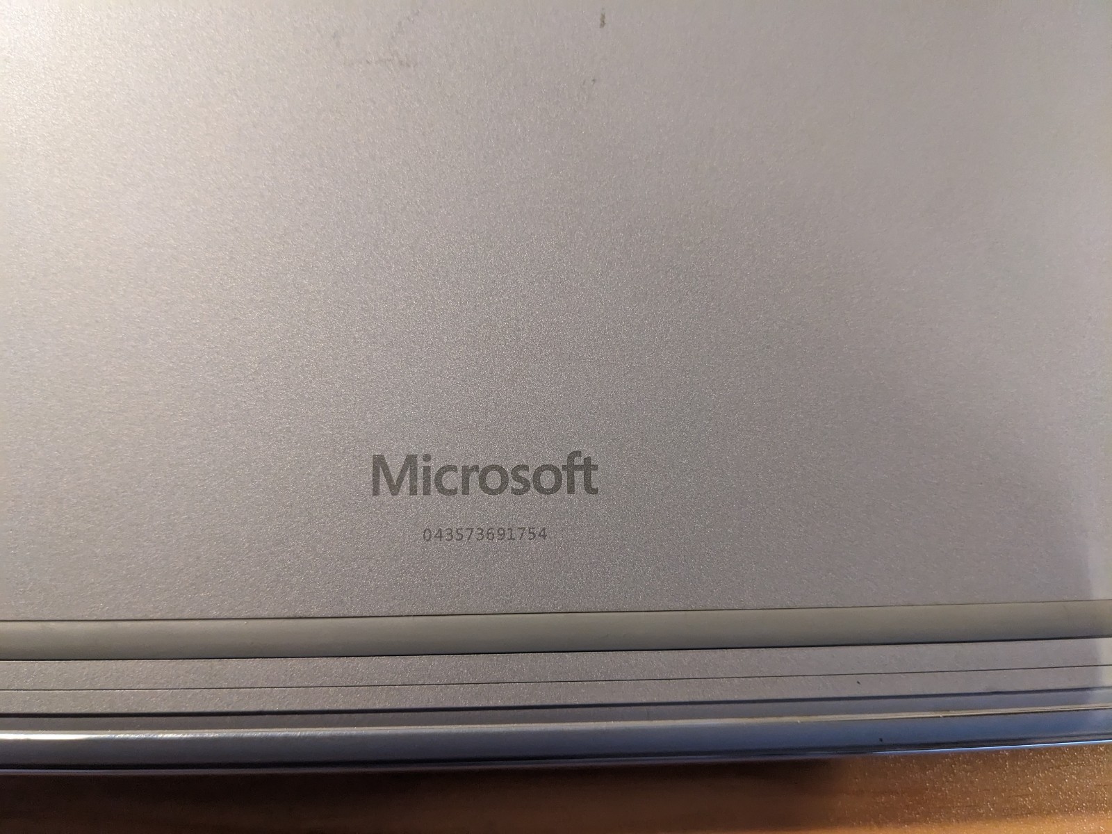 Microsoft Surface Book 2 13.5 (128GB, i5 7300,8GB)-with keyboard-Read please