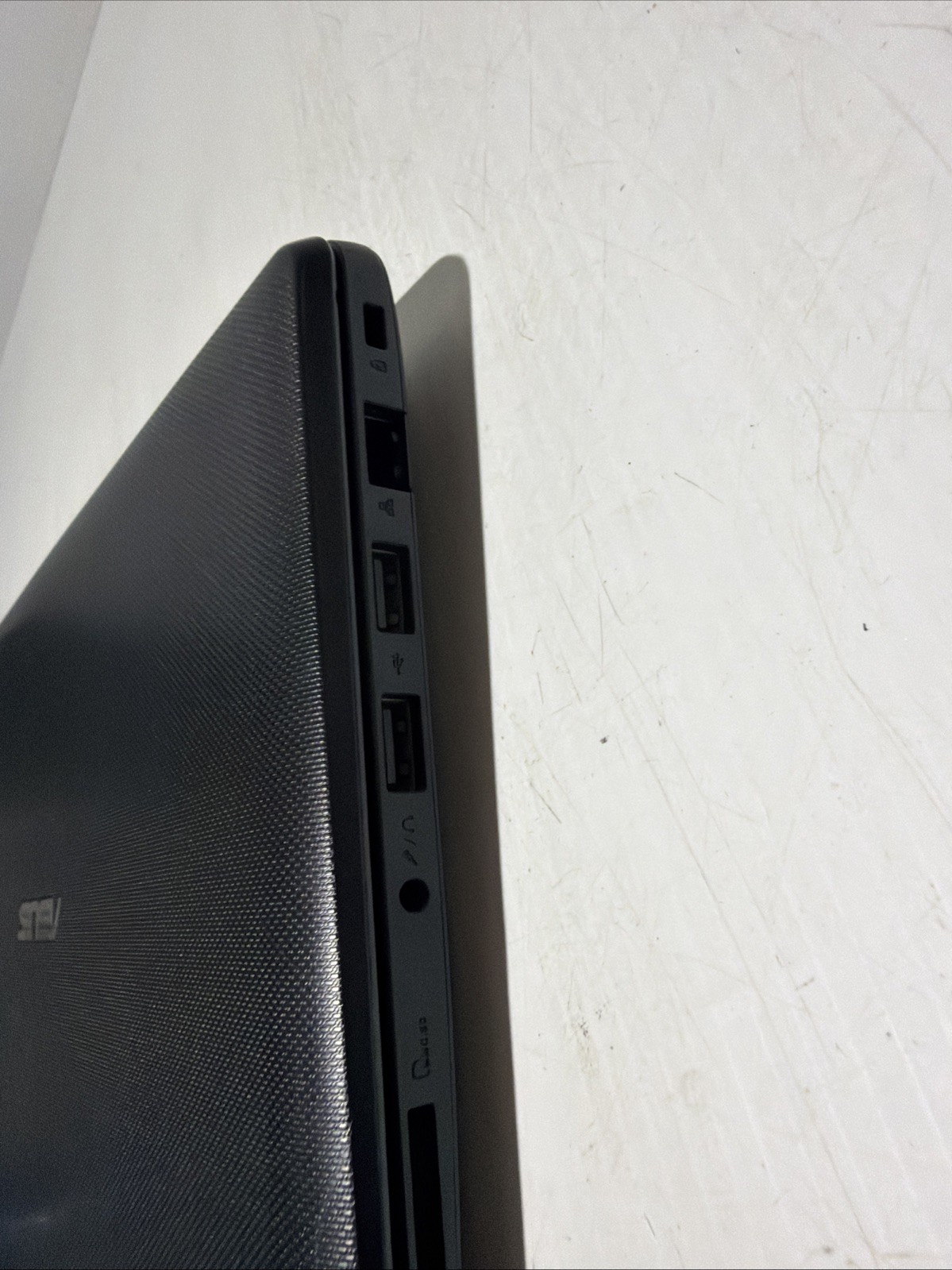 Asus X200CA 12″ Touch Laptop Celeron 1007U 4gb Ram 320gb HDD Windows 10 Home