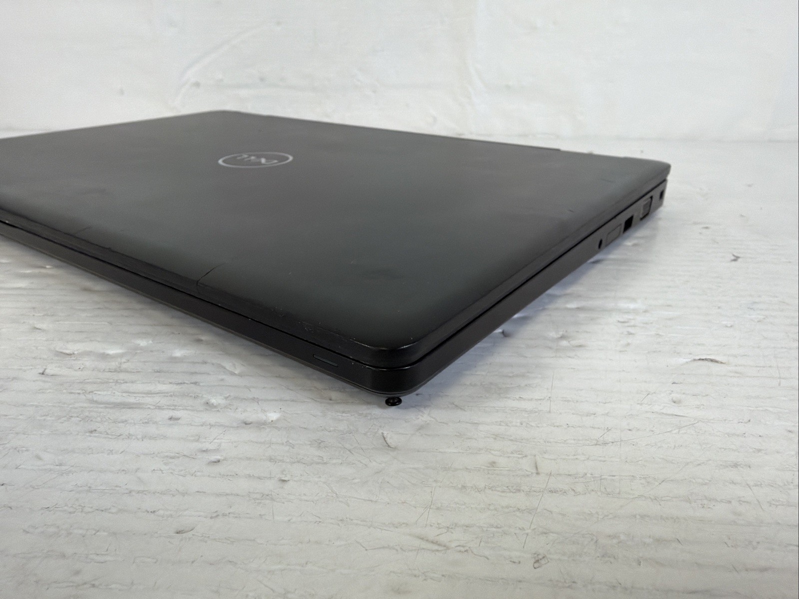 DELL LATITUDE 5590 INTEL CORE I5-8250U 1.60GHZ 4GB RAM NO SSD-Excellent Battery