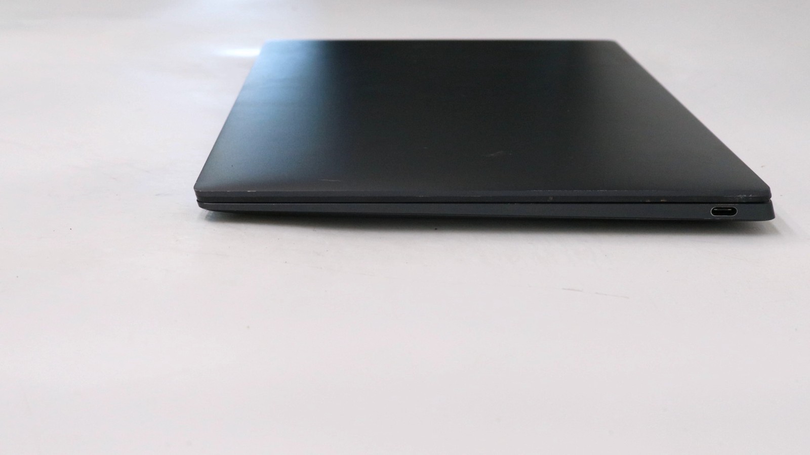 Dell XPS 9320 13″ i7-1260p 16GB 1TB – Fair READ DESC