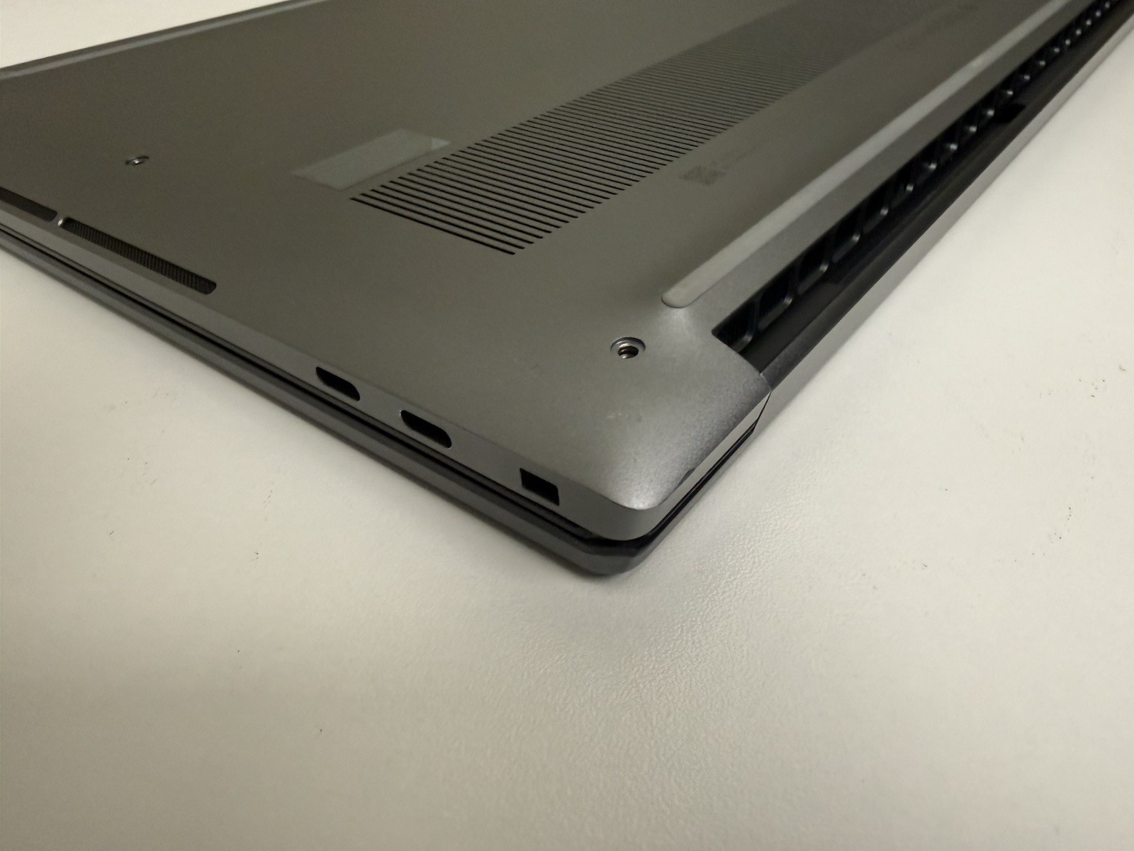 DELL Precision 5570 15.6″ i7-12800H 16GB 512GB RTX A1000 Win11Pro