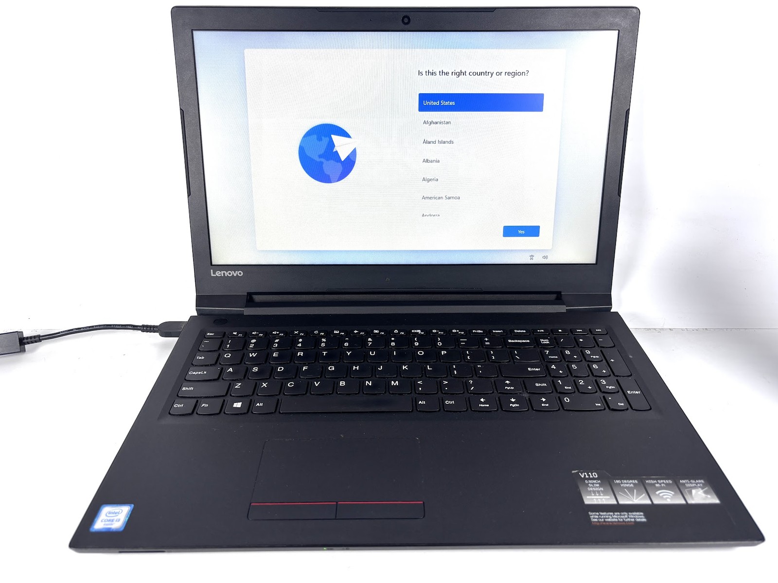 Lenovo 80TL – 15.6″ 768×133, 2.3GHz i3, 4GB RAM, 256GB SSD, Windows 11