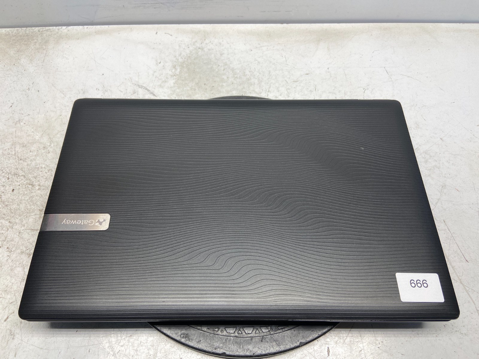 Gateway NV55C Intel Pentium P6100 2GHz 3 GB NO HDD