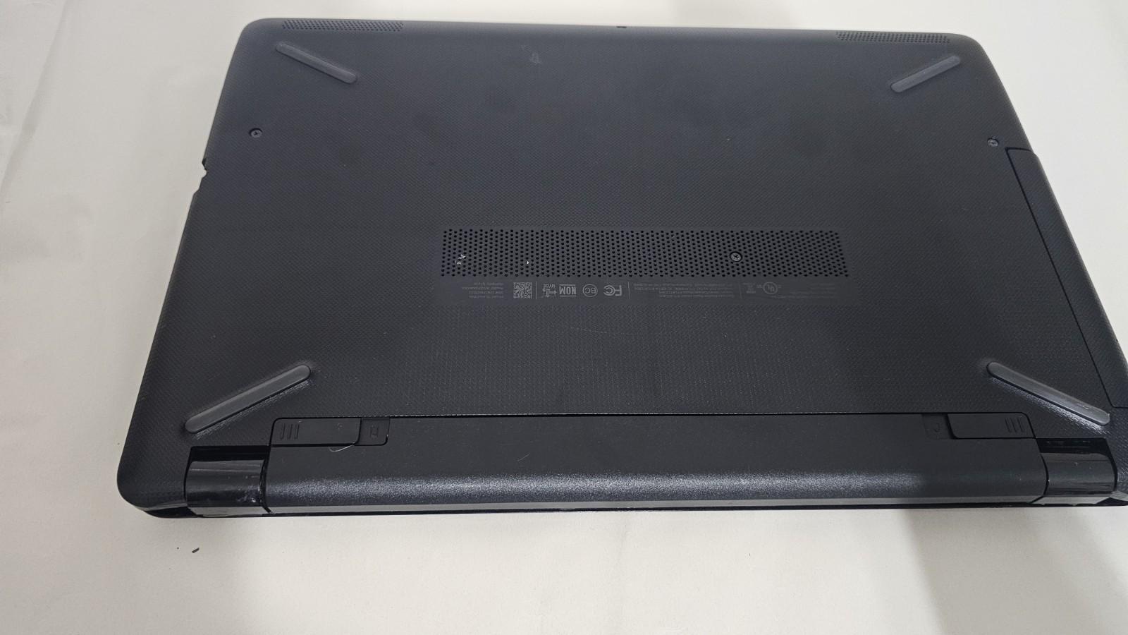 HP Pavilion TPN-C130 AMD A6-9220 2.50GHz 16GB 466GB HDD 15.6″ WIN 10 Home