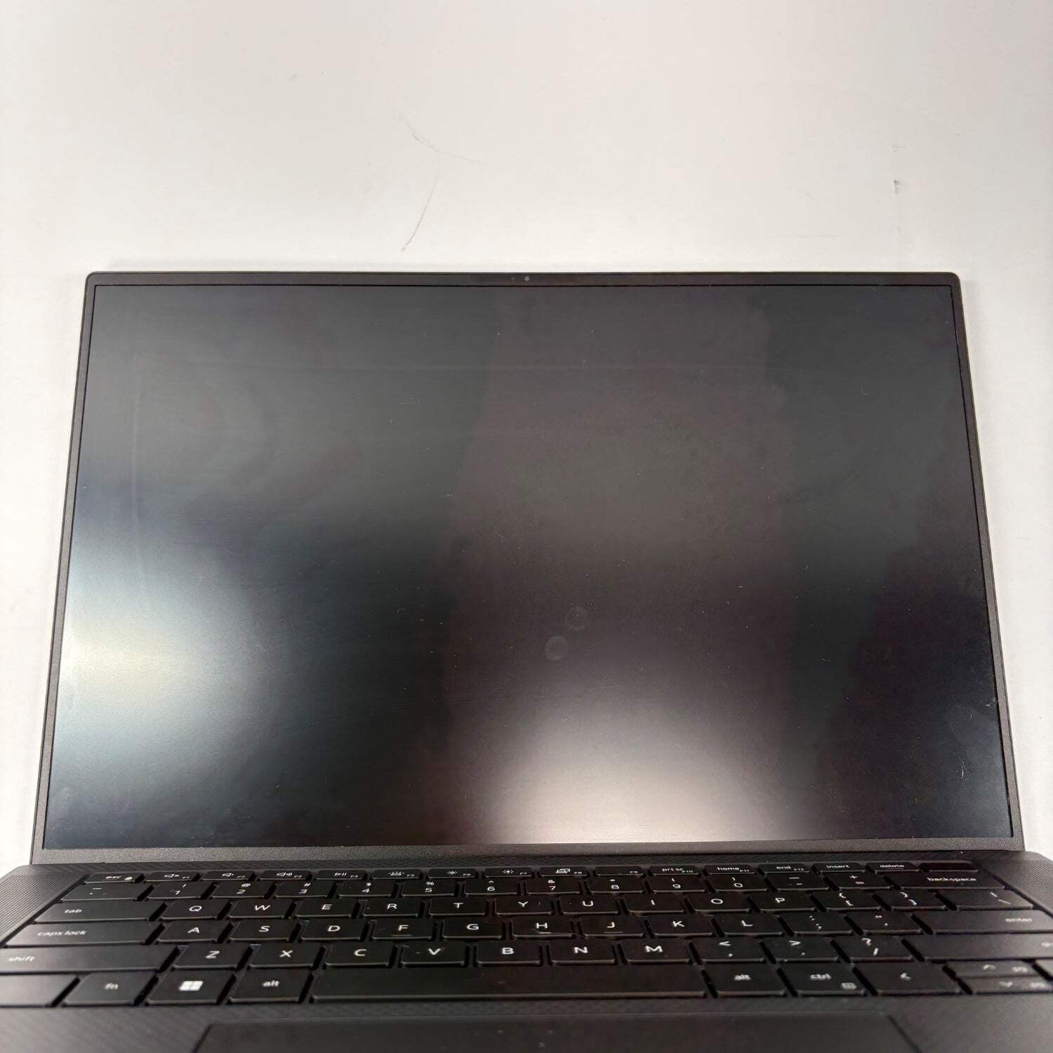 Dell XPS 9520 15.6″ i7-12700H 2.3GHz 32GB RAM 1TB SSD Read Description