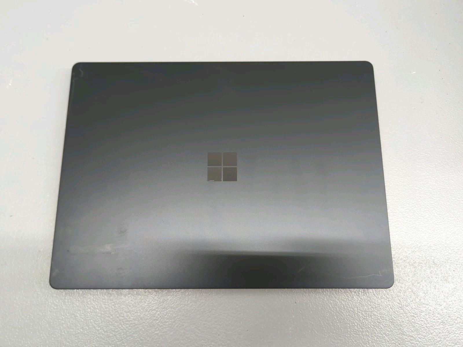 Microsoft Surface Laptop 2 13.5″ i7-8650U 16GB 512GB SSD Win 11 Pro – Used