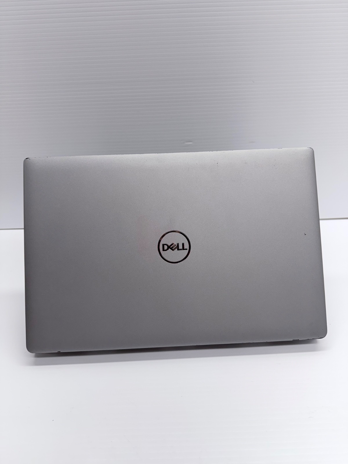 Dell Precision 3561 Laptop + Dock | i7-11800H 16GB 256GB SSD T1200 15.6″ – SP71