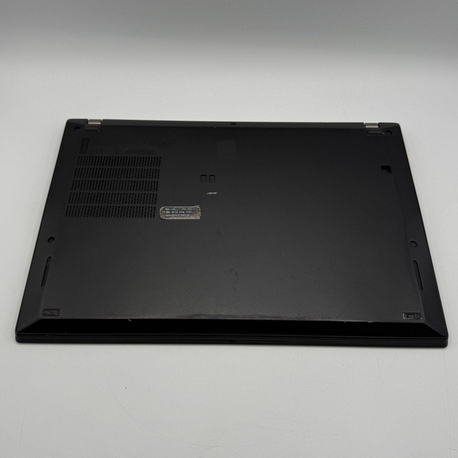 Lenovo ThinkPad T490s 14″ i5-8265U 16GB RAM 256GB SSD Win11 Pro Fingerprin Fair