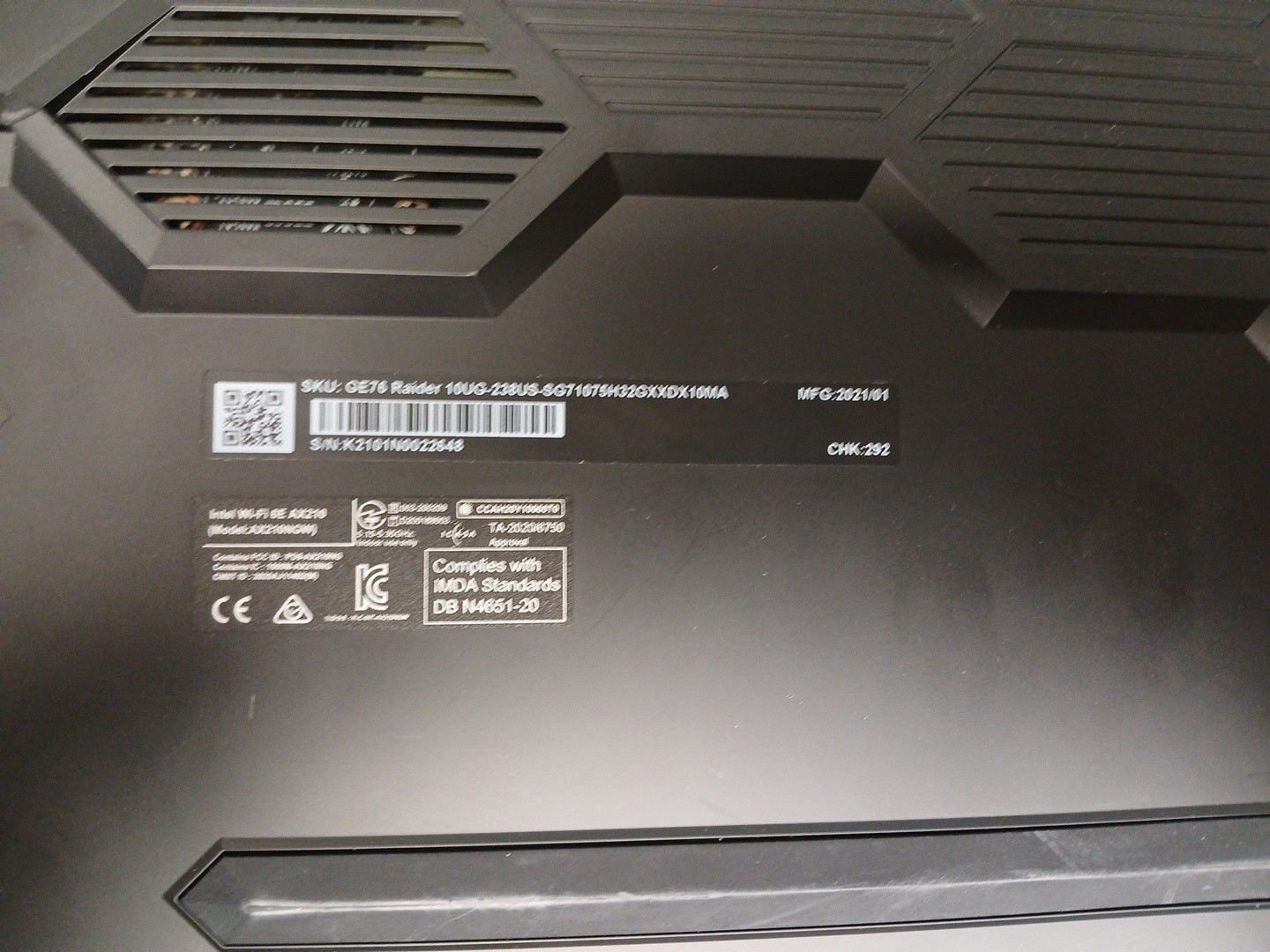 MSI Raider 15 15.6″ – i7 – 32GB – No Drives – Parts 14