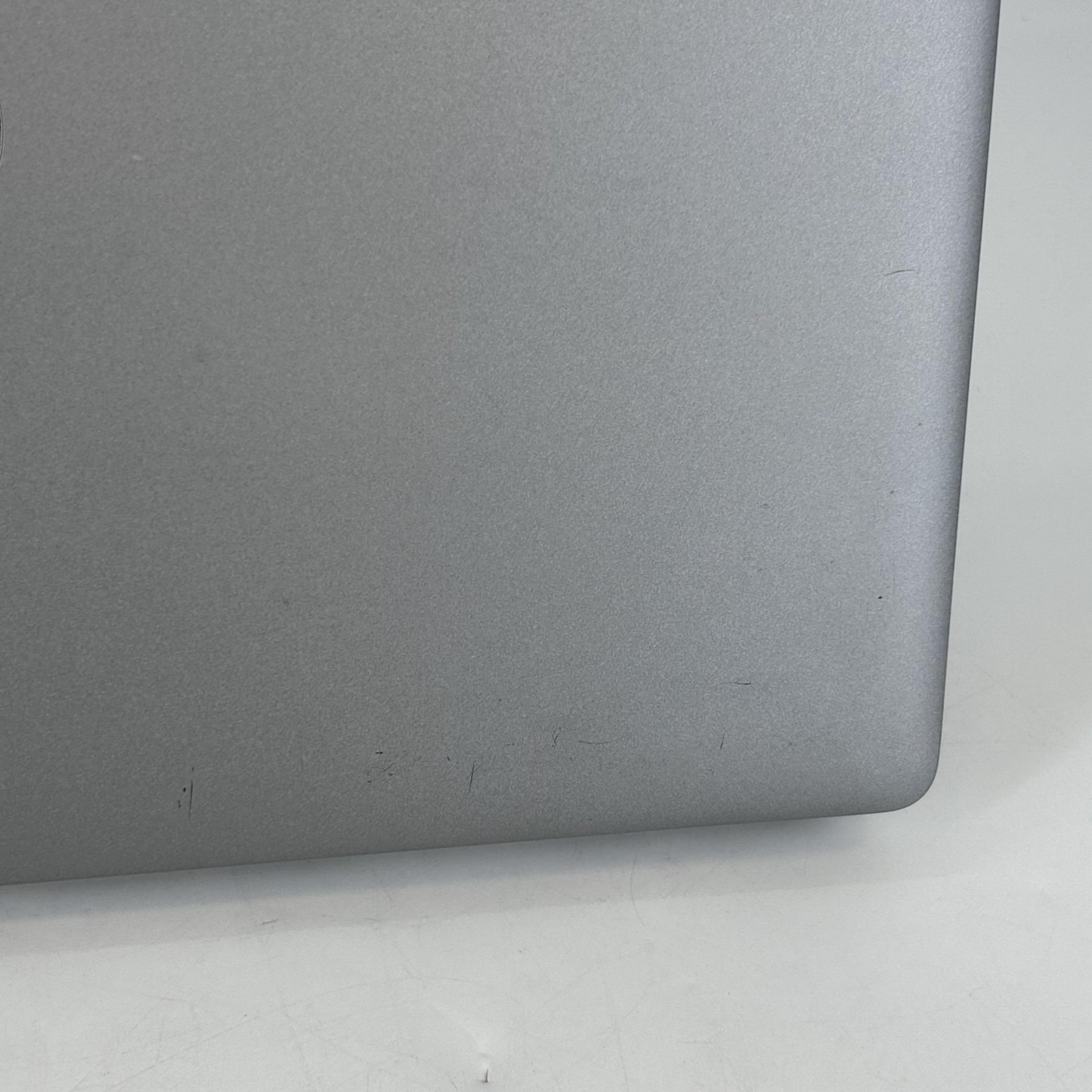 Dell Precision 3571 15.6 Gray FHD 2.7 GHz i5-12600H 16GB RAM 256GB SSD Good