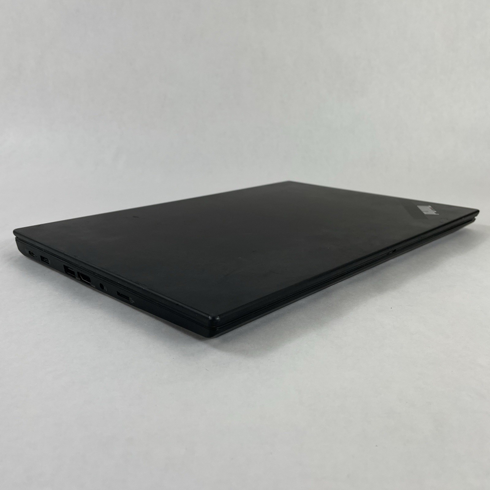 Lenovo ThinkPad T14 14″ Ryzen 5 Pro 5650U 2.30 GHz 16 GB RAM No SSD No OS – READ