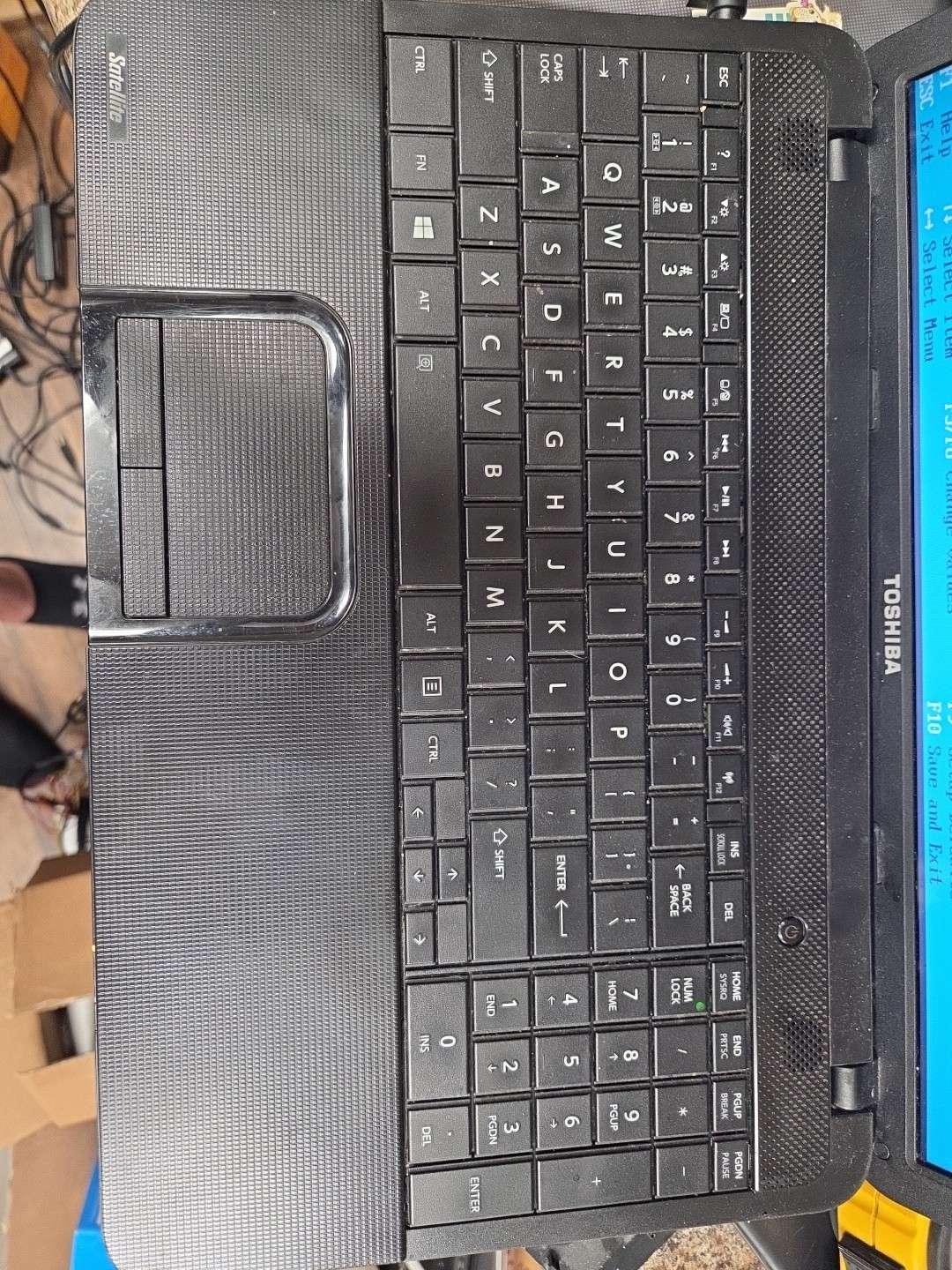 Toshiba Satellite C655-S5128 15.6in. (Intel Core i3 1st Gen., 2.50GHz,…